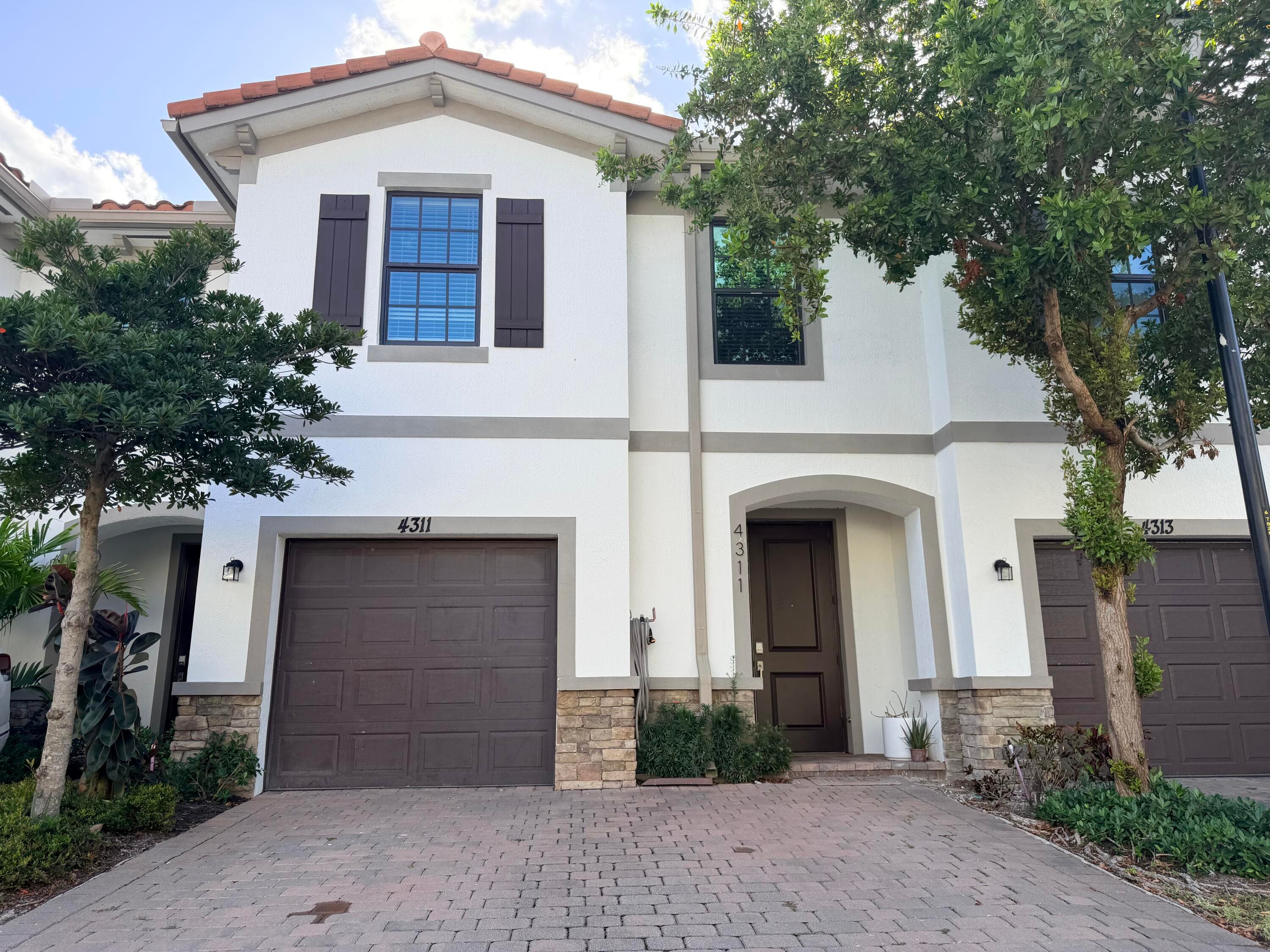 4311 Bradbury Court, Riviera Beach, FL 33410 — photo