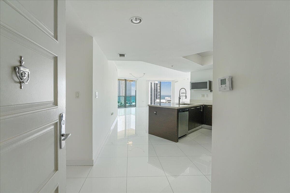 200 Sunny Isles Boulevard 2-1701, Sunny Isles Beach, FL 33160 — photo 8 of 25