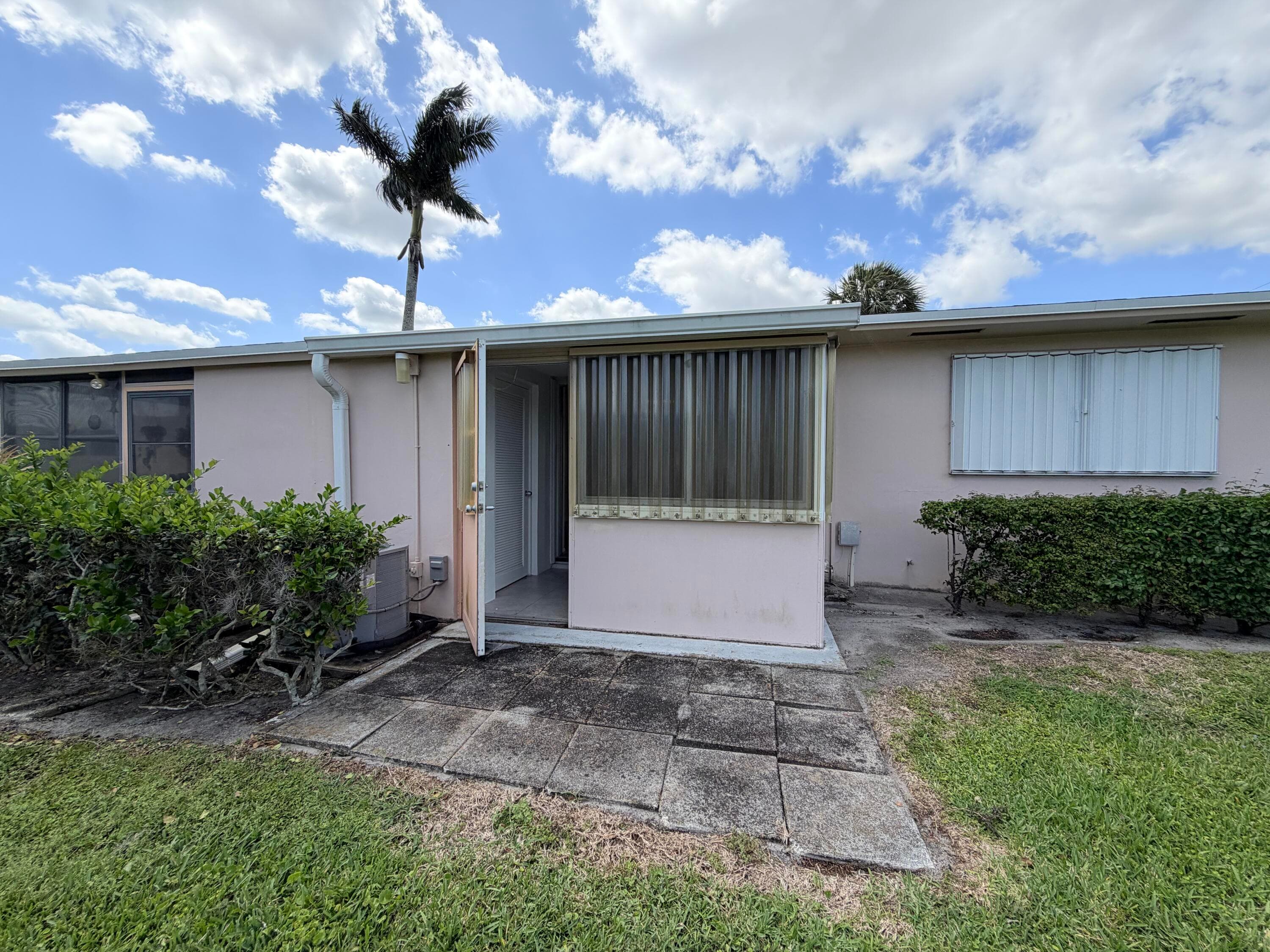2607 Dudley Drive W L, West Palm Beach, FL 33415 — photo 27 of 34