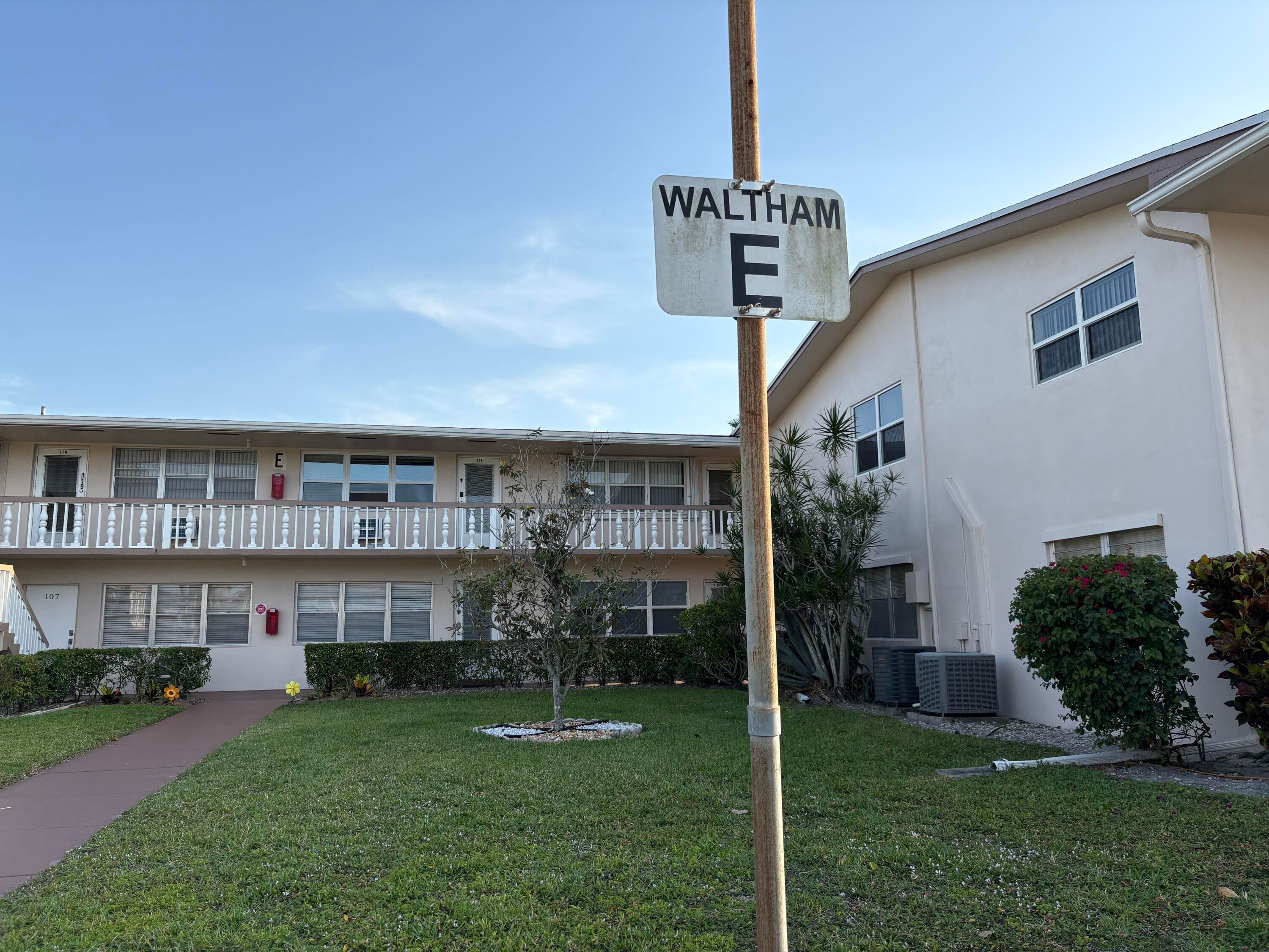 111 E Waltham, West Palm Beach, FL 33417 — photo 16 of 22
