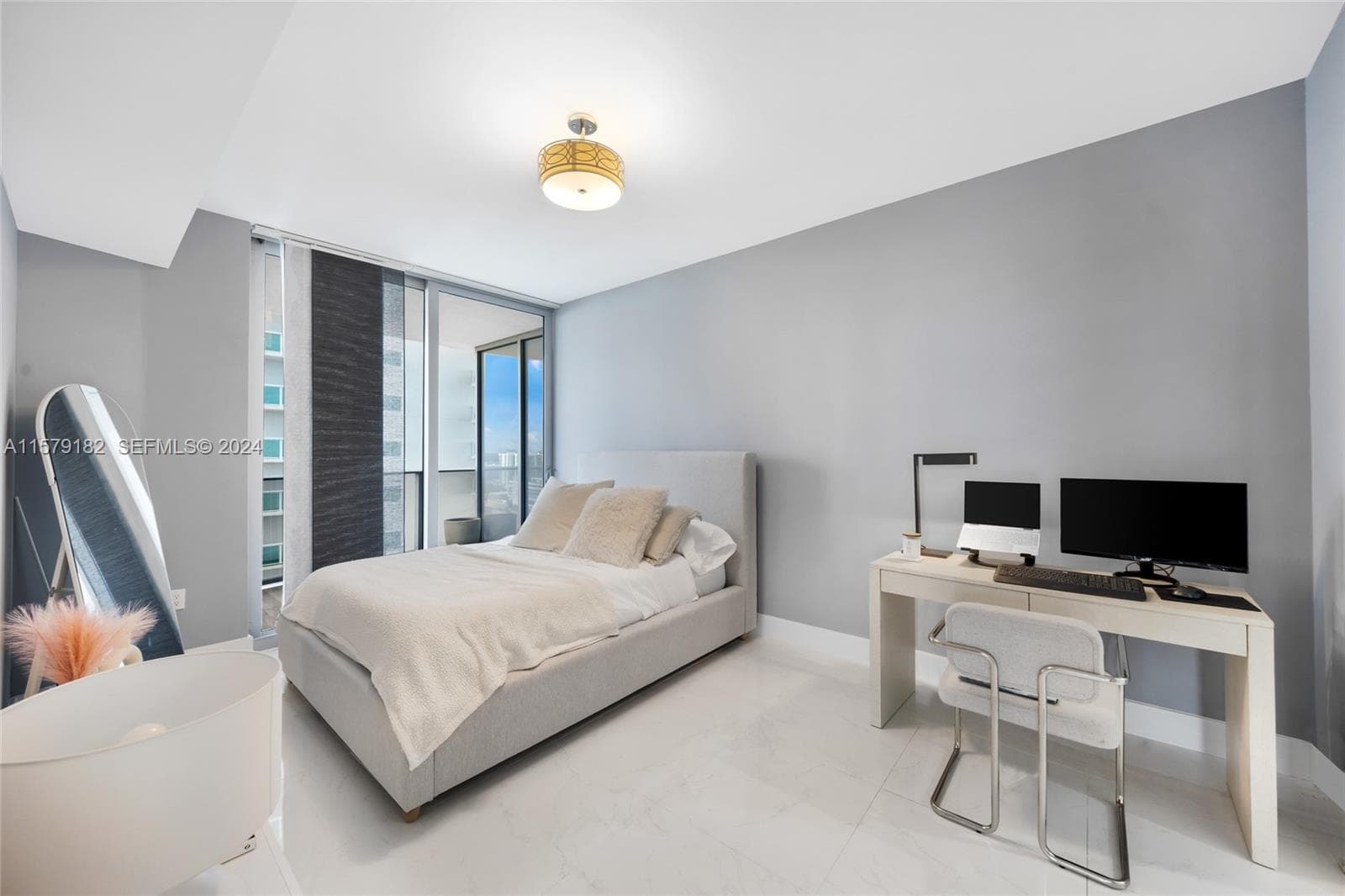 488 NE 18th Street 1801, Miami, FL 33132 — photo 17 of 30