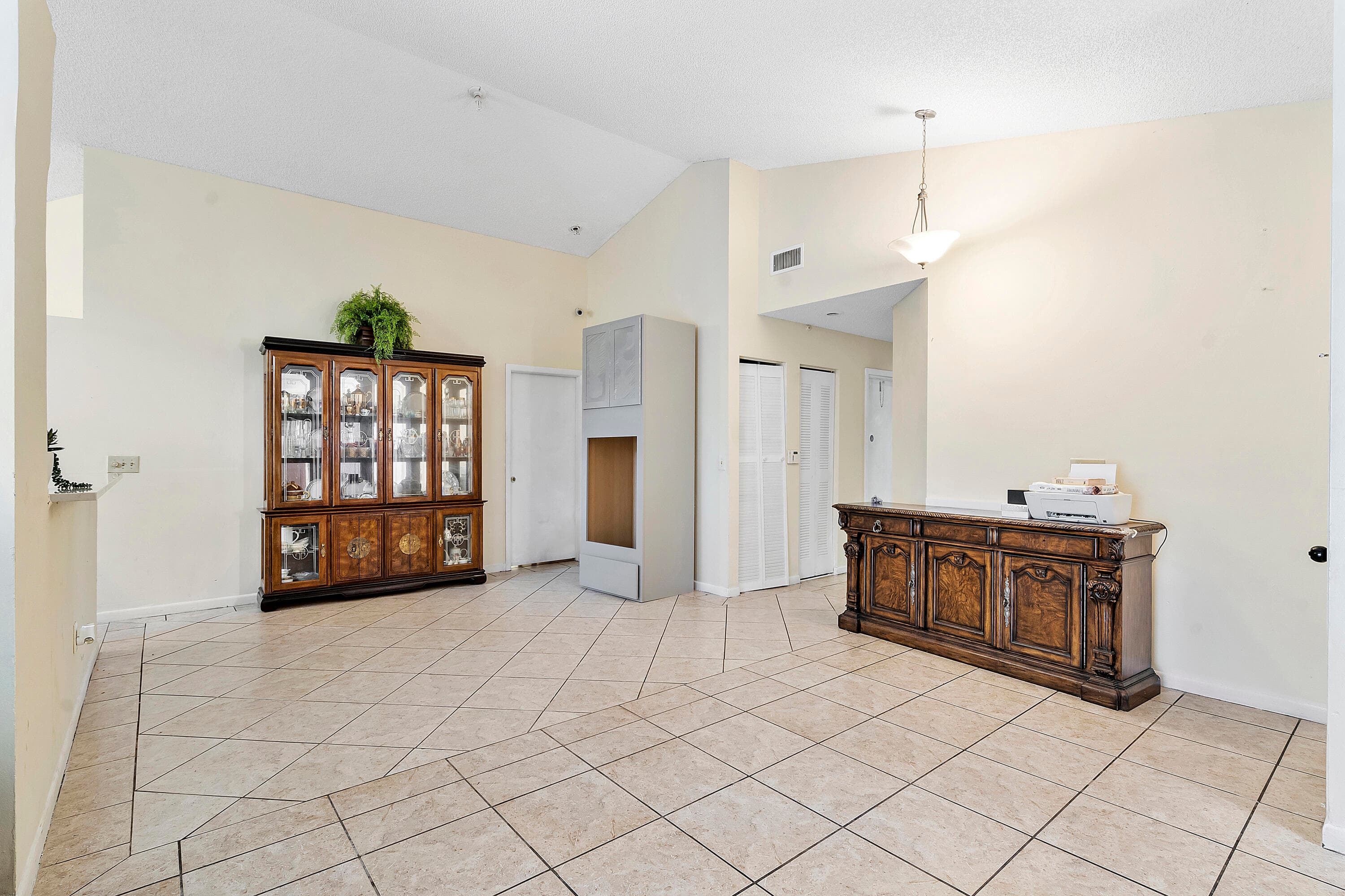 904 Magnolia Avenue, North Lauderdale, FL 33068 — photo 8 of 27