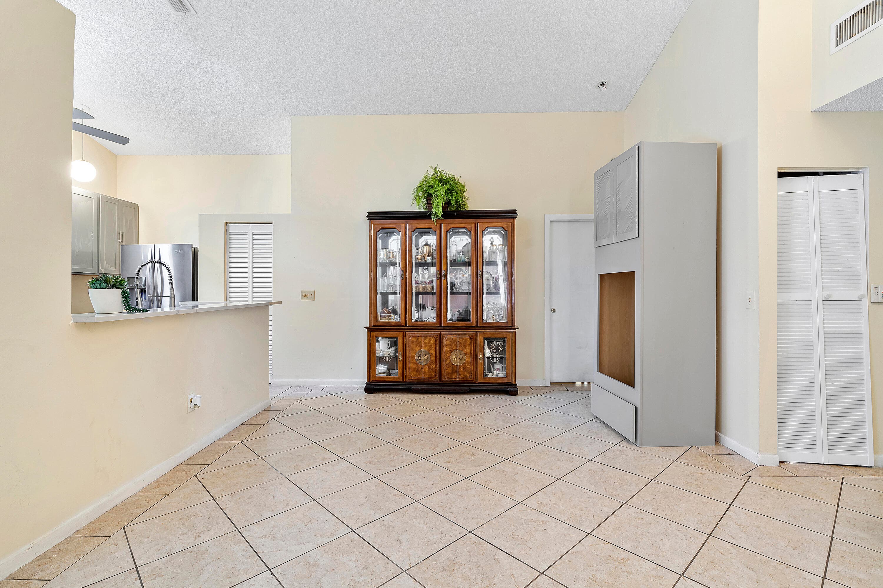 904 Magnolia Avenue, North Lauderdale, FL 33068 — photo 9 of 27
