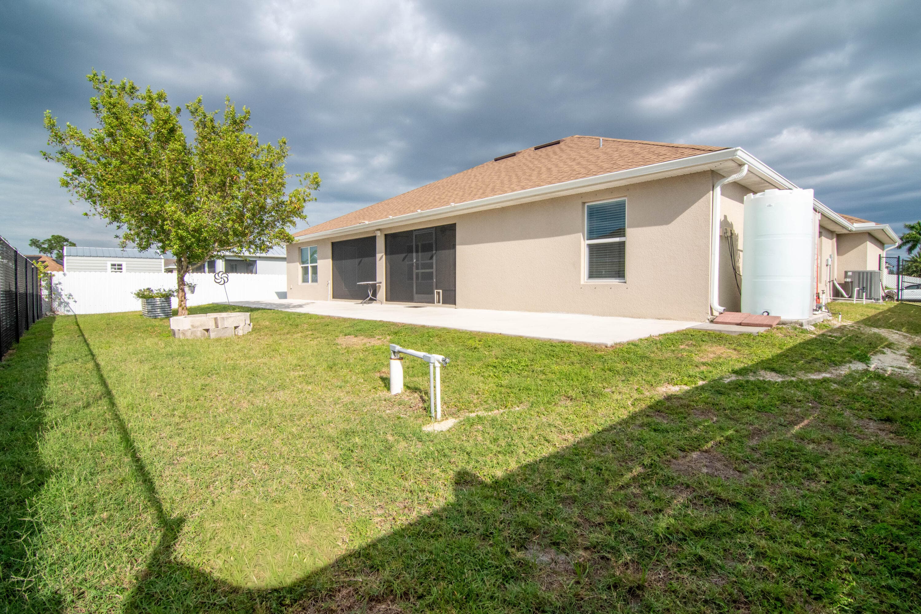 1513 NE 43rd Terrace, Cape Coral, FL 33909 — photo 37 of 44