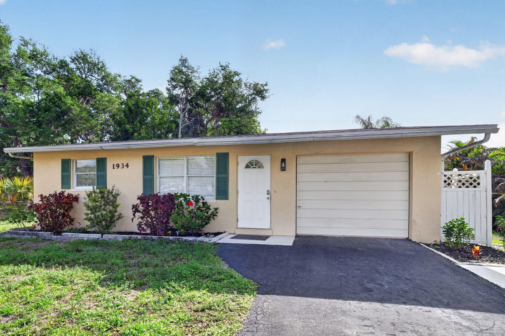 1934 Flamingo Drive, North Fort Myers, FL 33917 — photo 3 of 28
