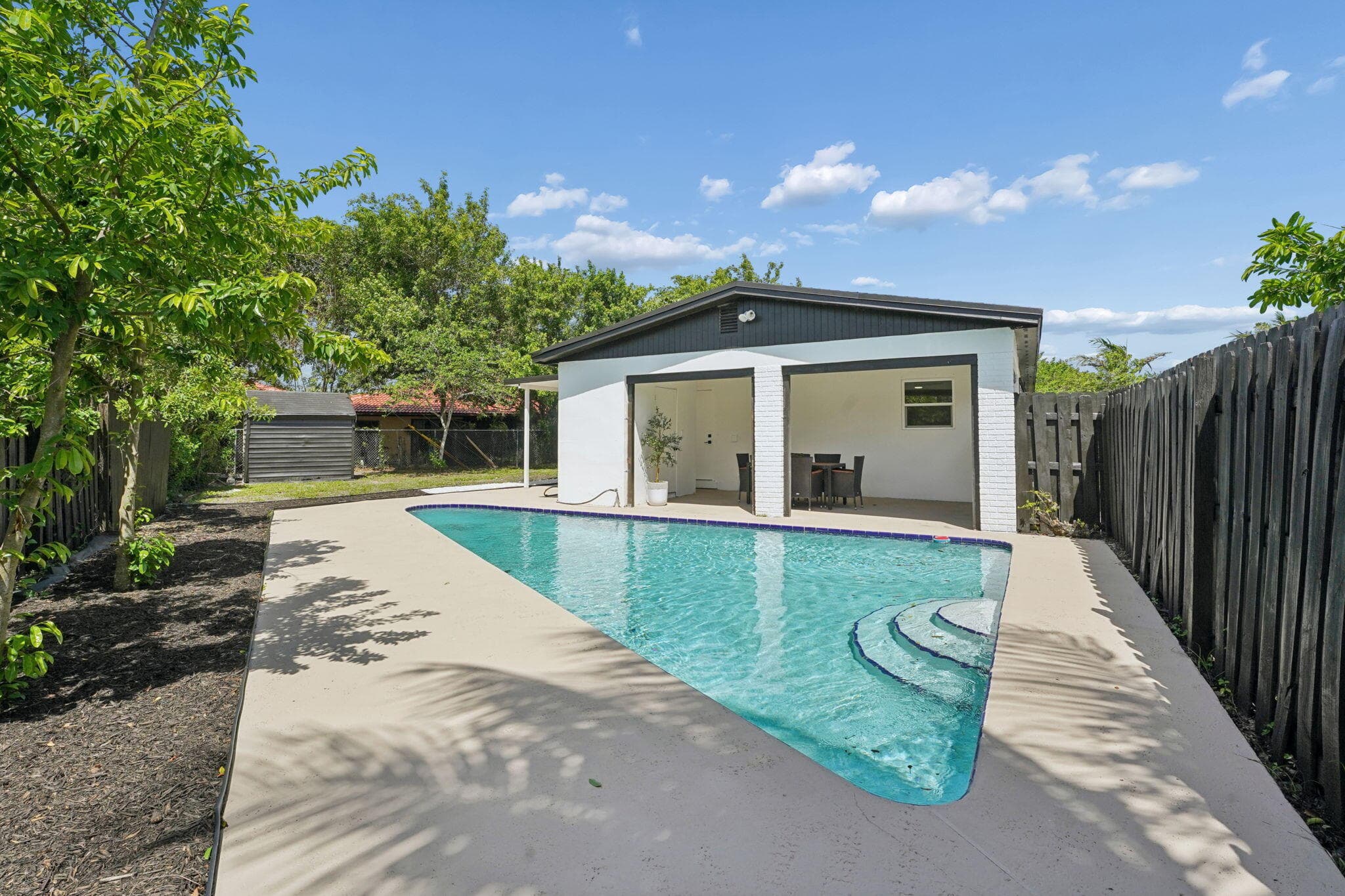 1527 Live Oak Drive, West Palm Beach, FL 33415 — photo 27 of 45