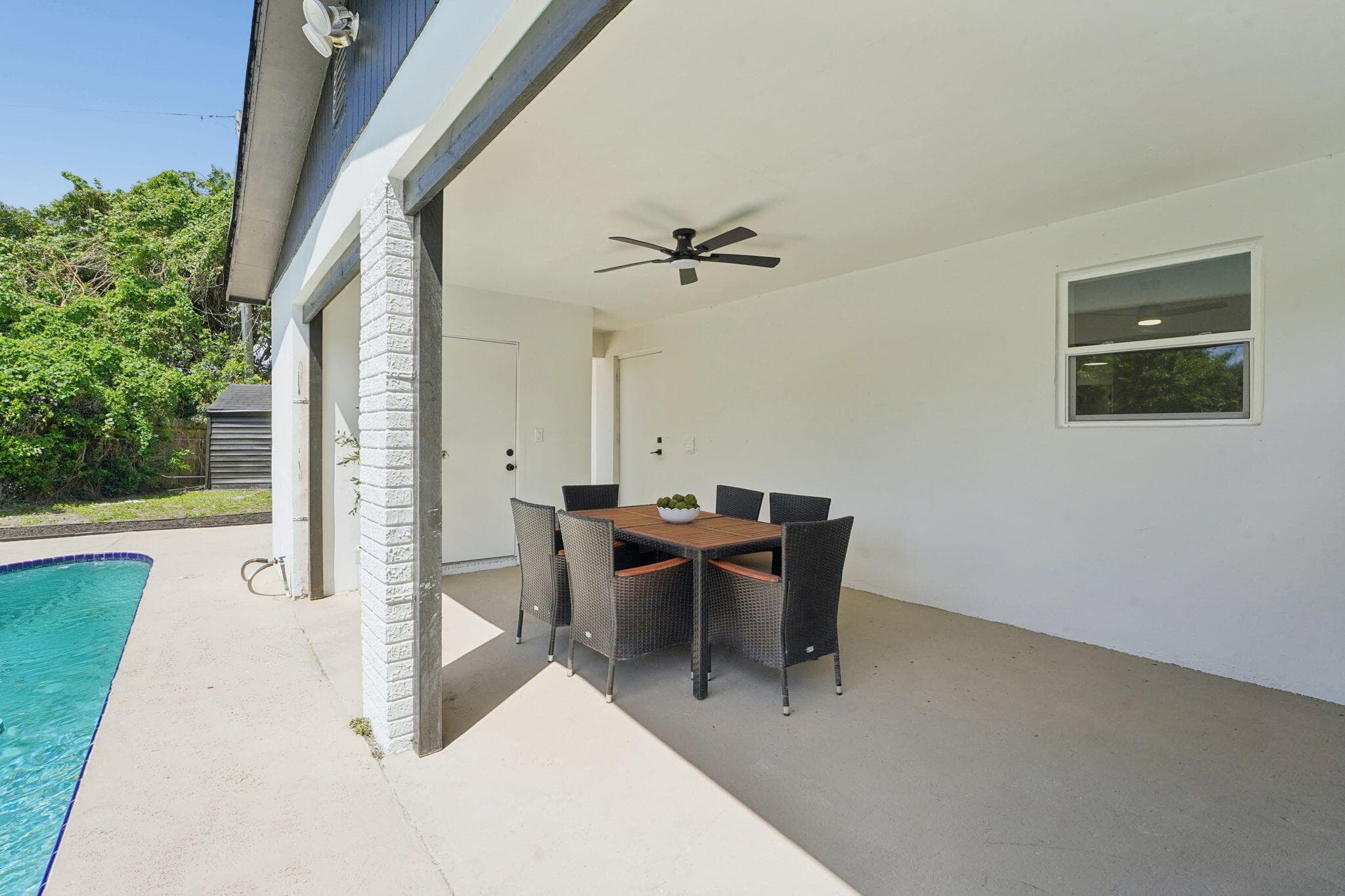 1527 Live Oak Drive, West Palm Beach, FL 33415 — photo 30 of 45
