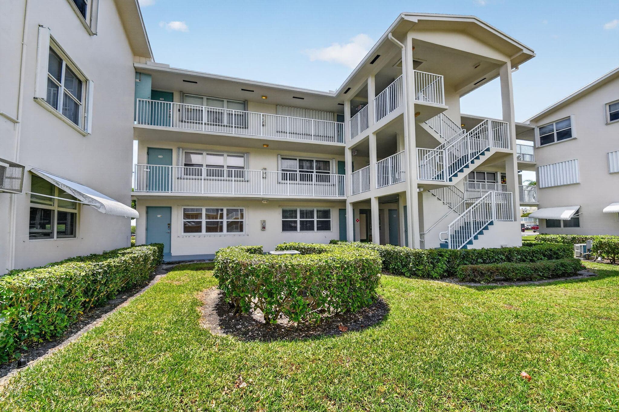 370 Horizon Street E 107, Boynton Beach, FL 33435 — photo 2 of 58