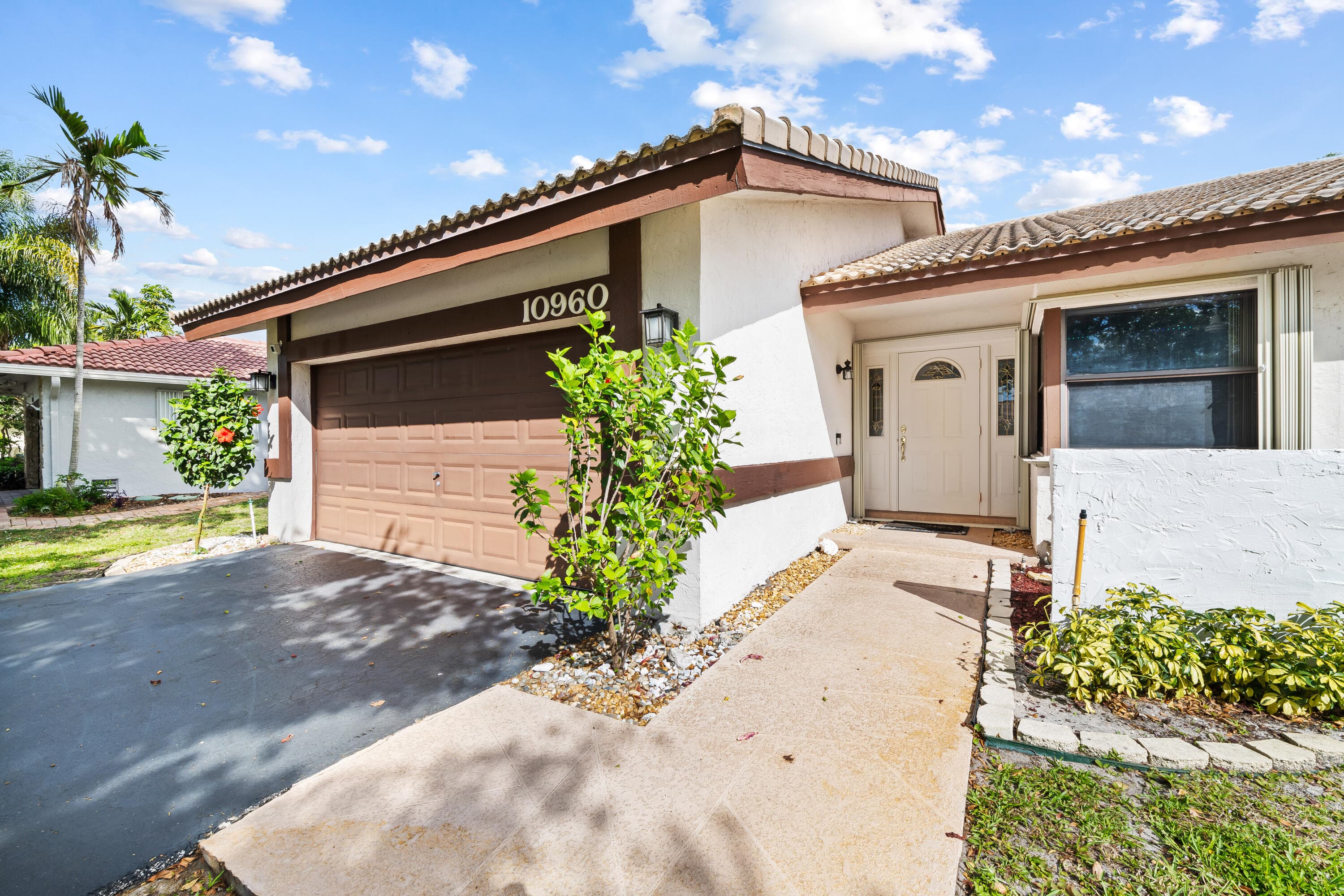 10960 NW 17th Place, Coral Springs, FL 33071 — photo 2 of 34