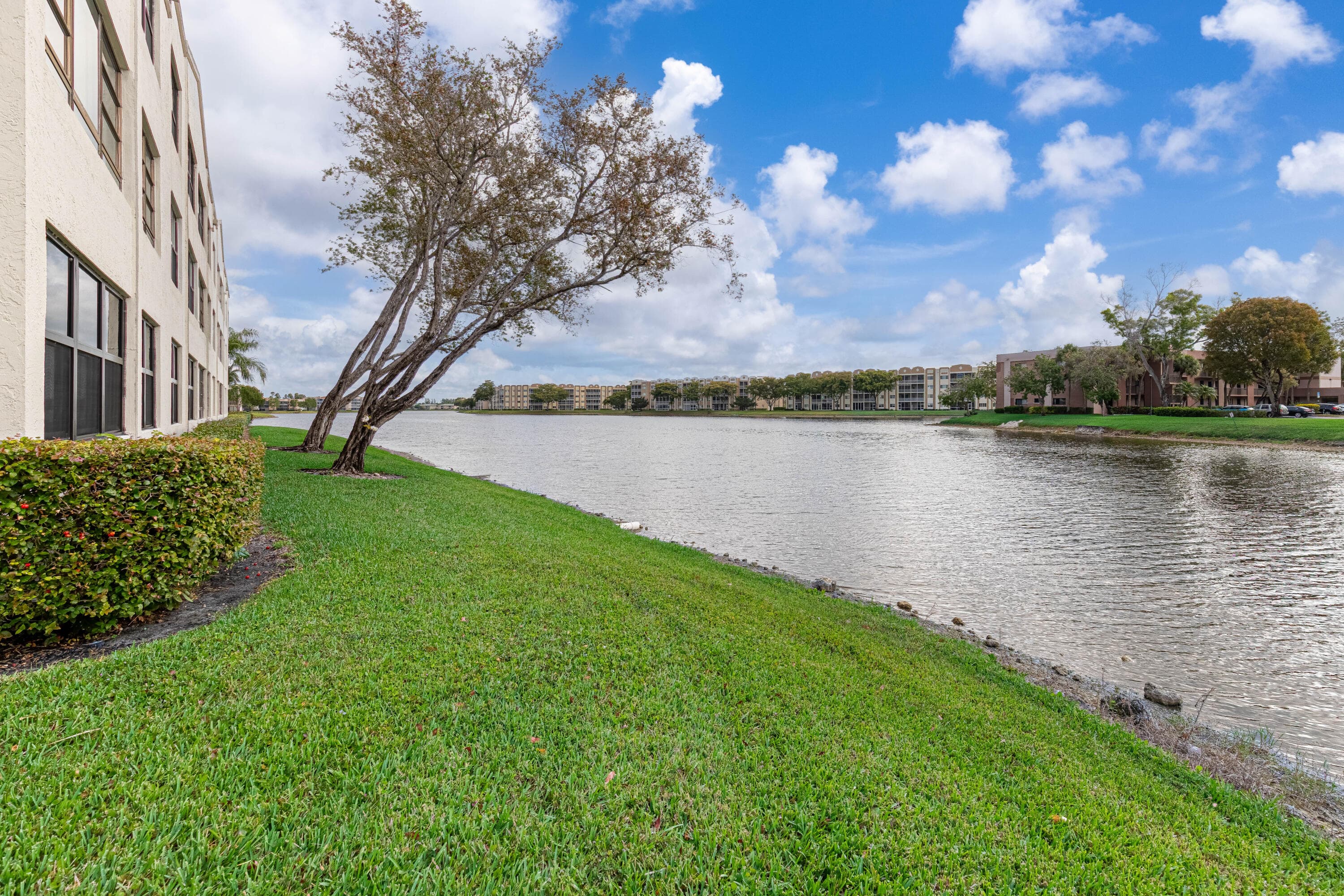 10442 E Clairmont Circle 204, Tamarac, FL 33321 — photo 22 of 32