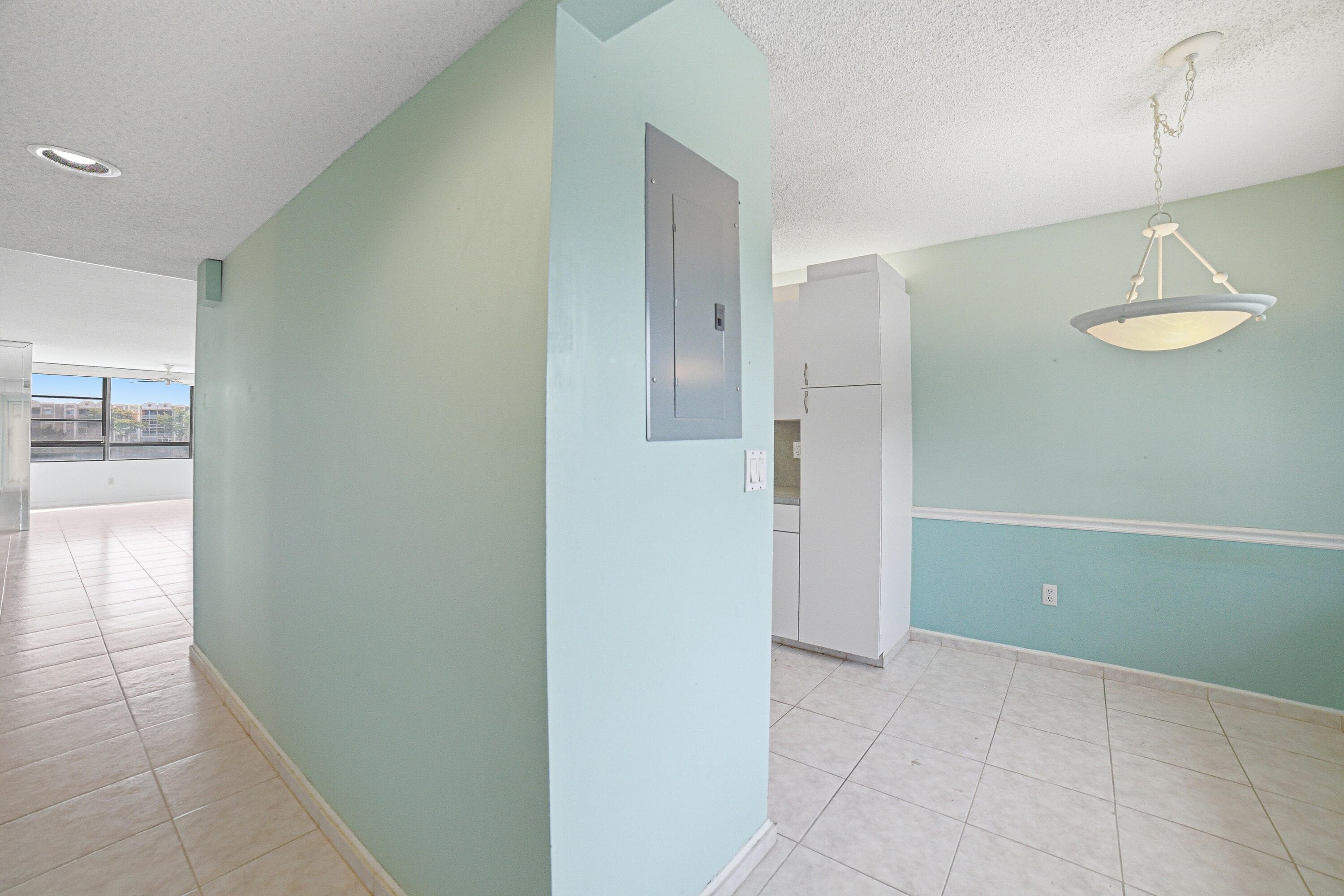 10442 E Clairmont Circle 204, Tamarac, FL 33321 — photo 10 of 32