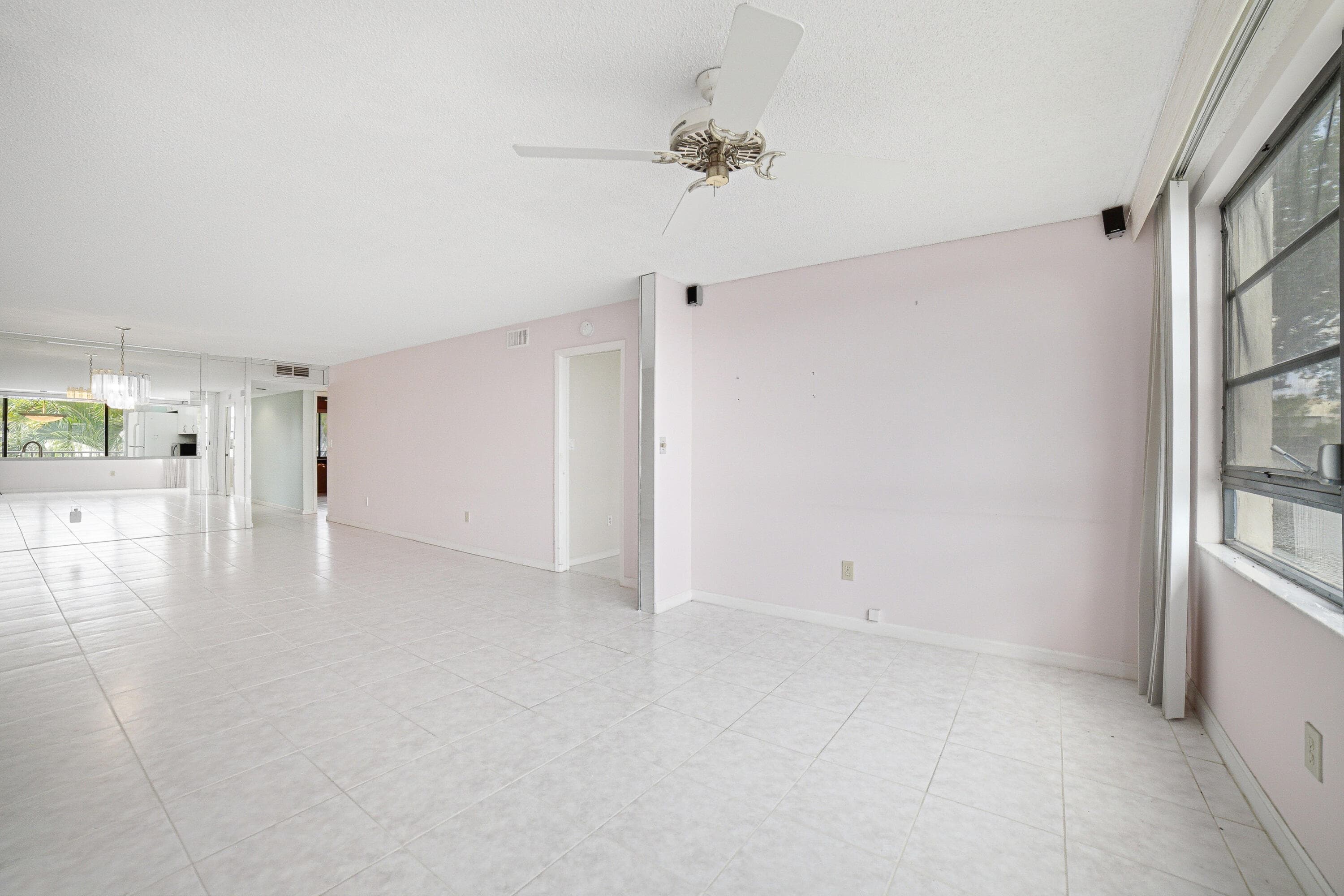 10442 E Clairmont Circle 204, Tamarac, FL 33321 — photo 3 of 32