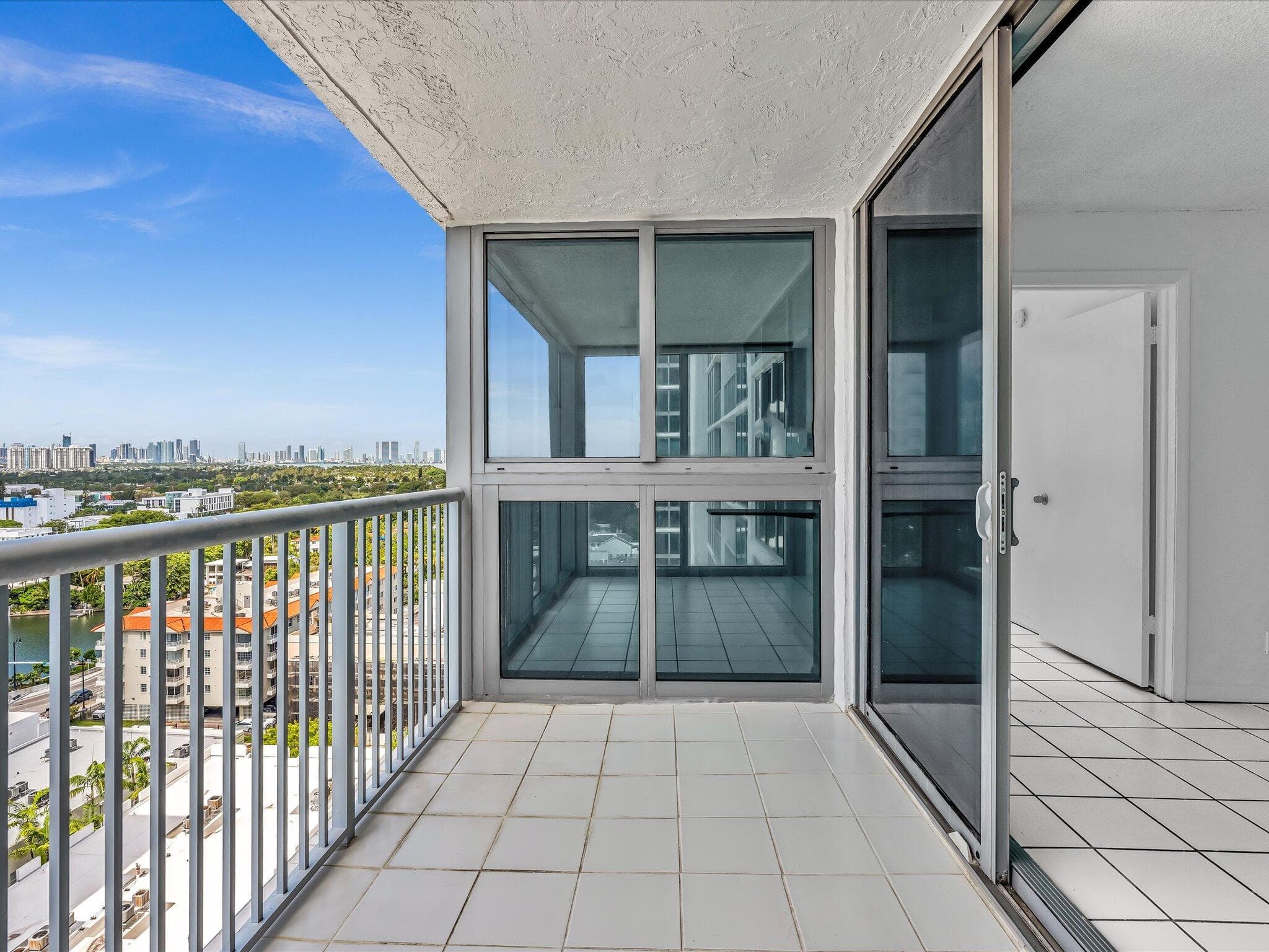 2655 Collins Avenue Unit 1710, Miami Beach, FL 33140 — photo 12 of 54