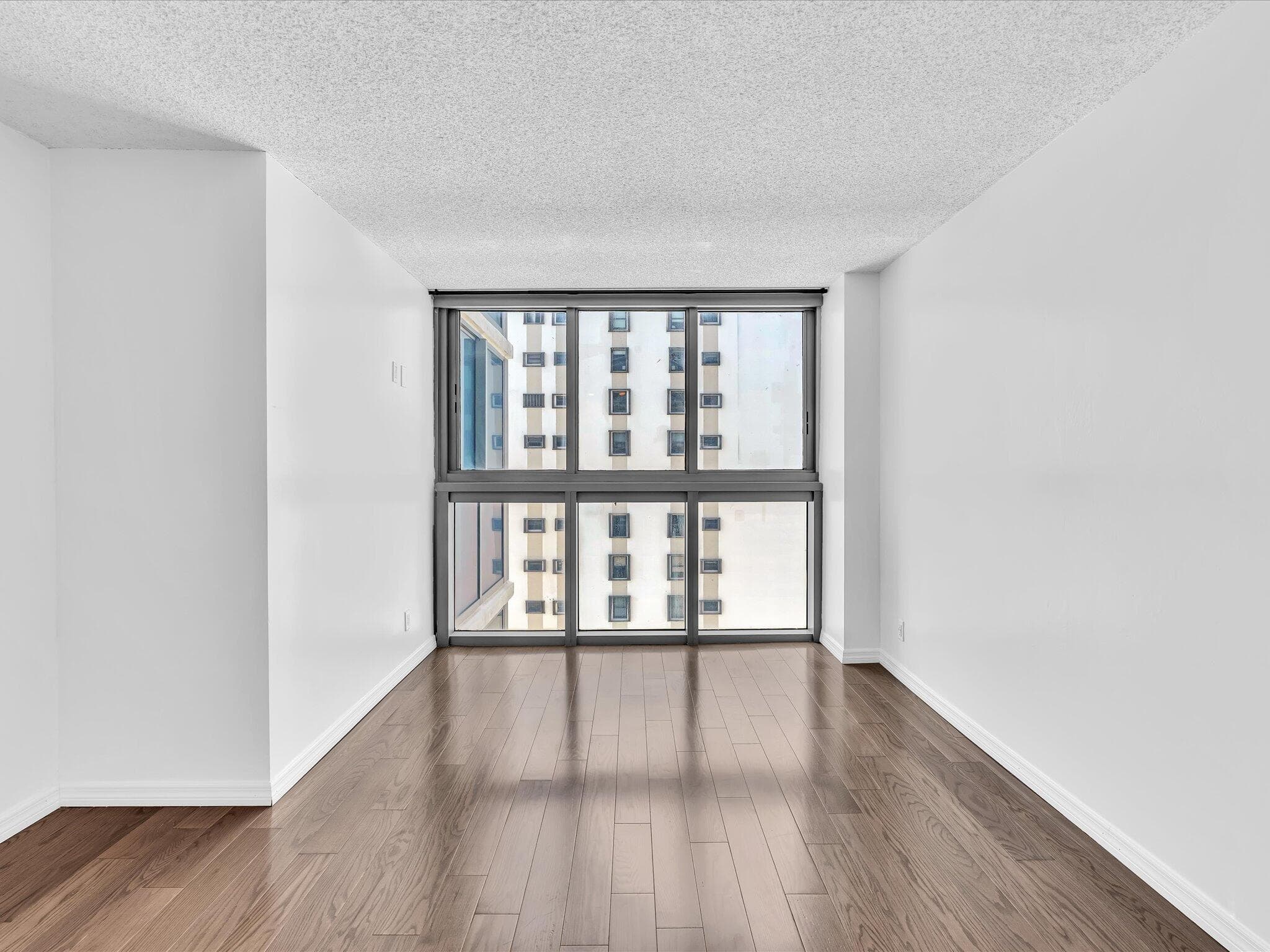 2655 Collins Avenue Unit 1710, Miami Beach, FL 33140 — photo 23 of 54