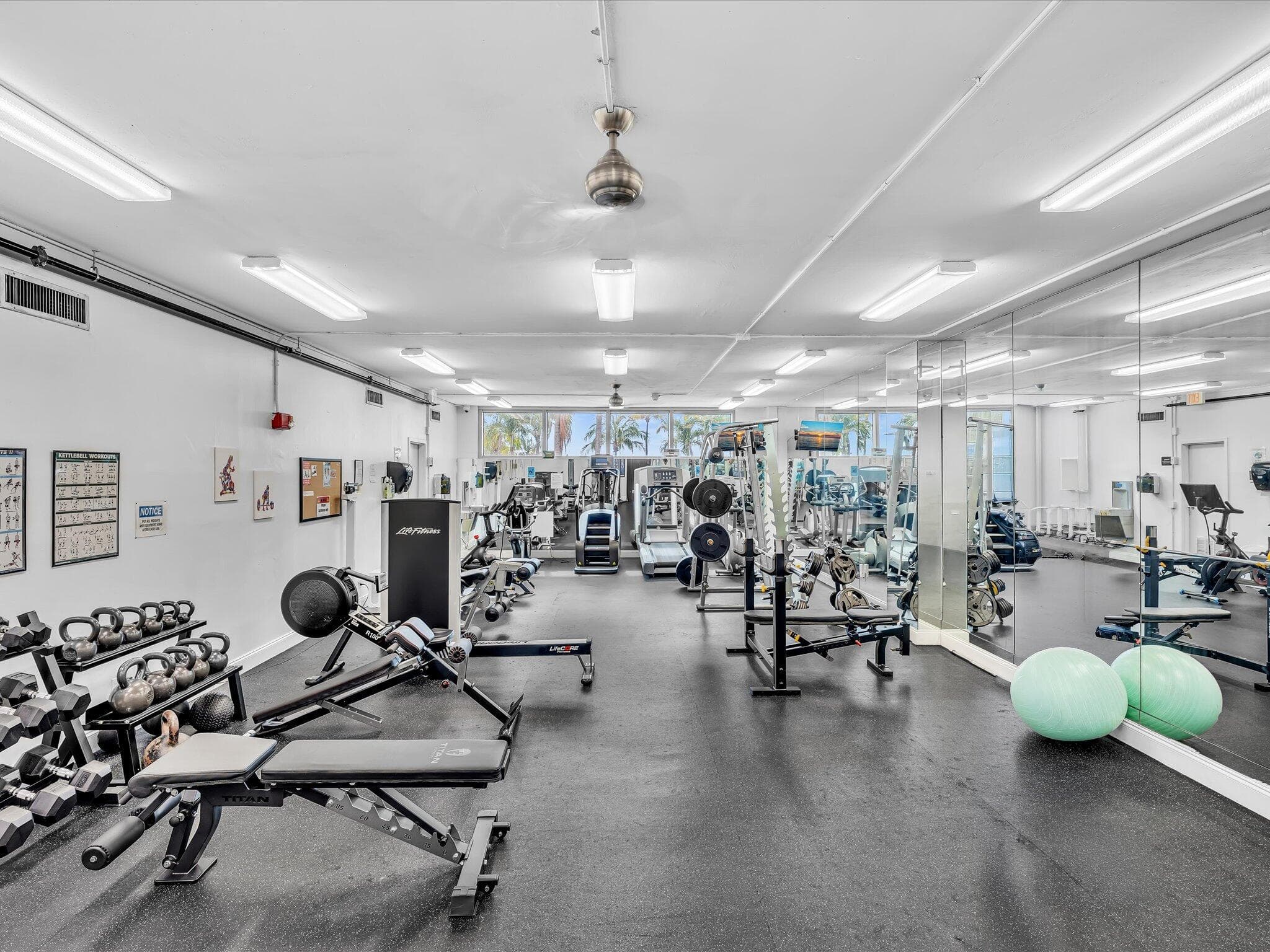 2655 Collins Avenue Unit 1710, Miami Beach, FL 33140 — photo 34 of 54