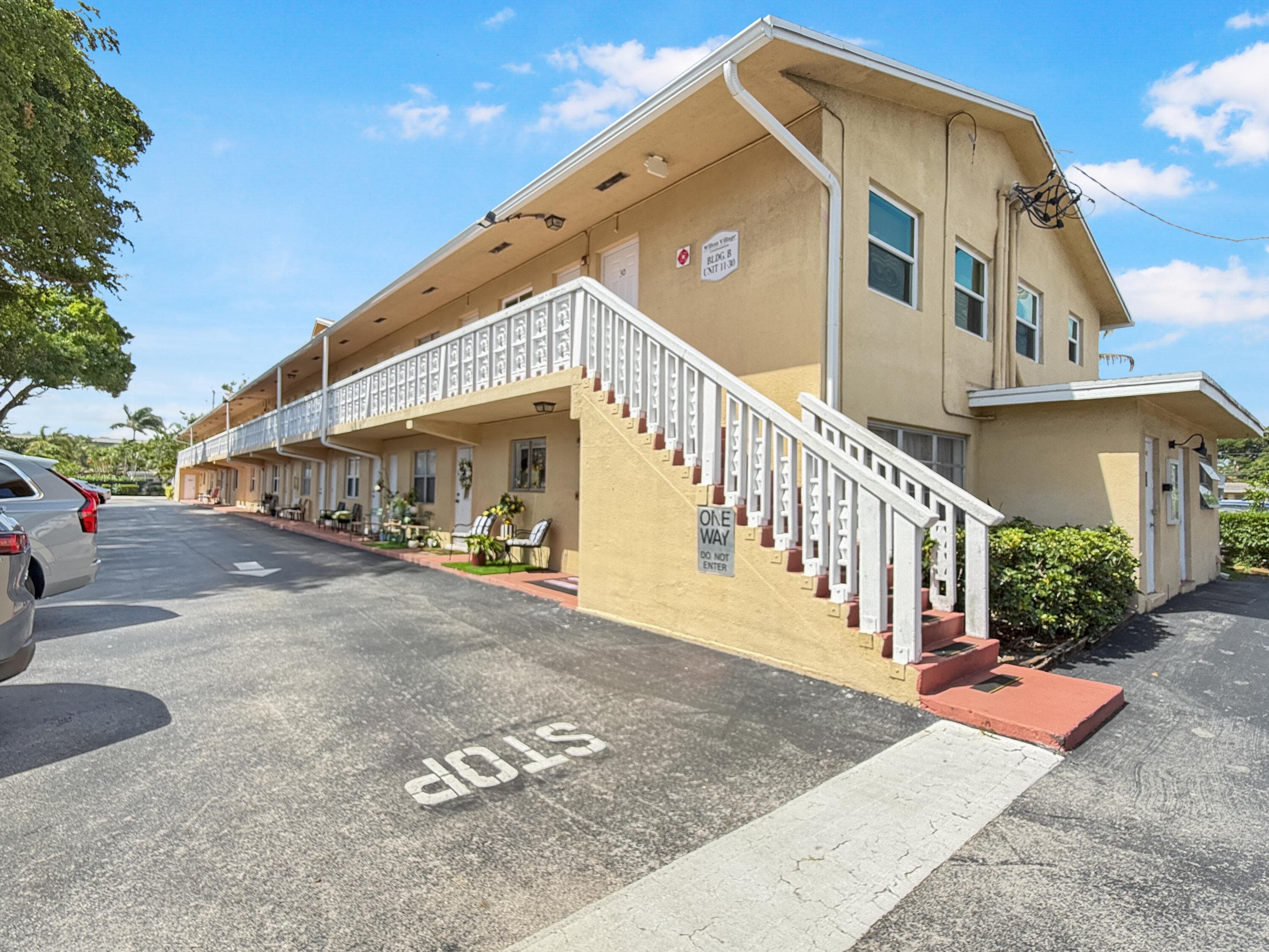 2607 NE 8th Avenue #25, Wilton Manors, FL 33334 — photo 8 of 10