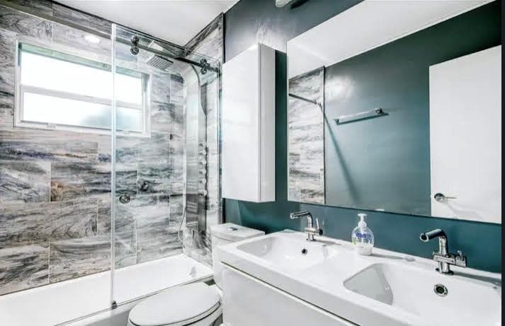 1905 N 45th Avenue, Hollywood, FL 33021 — photo 9 of 17