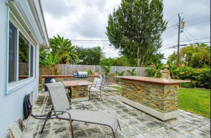 1905 N 45th Avenue, Hollywood, FL 33021 — photo 16 of 17
