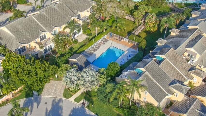 1000 Us-1 805, Jupiter, FL 33477 — photo 26 of 27
