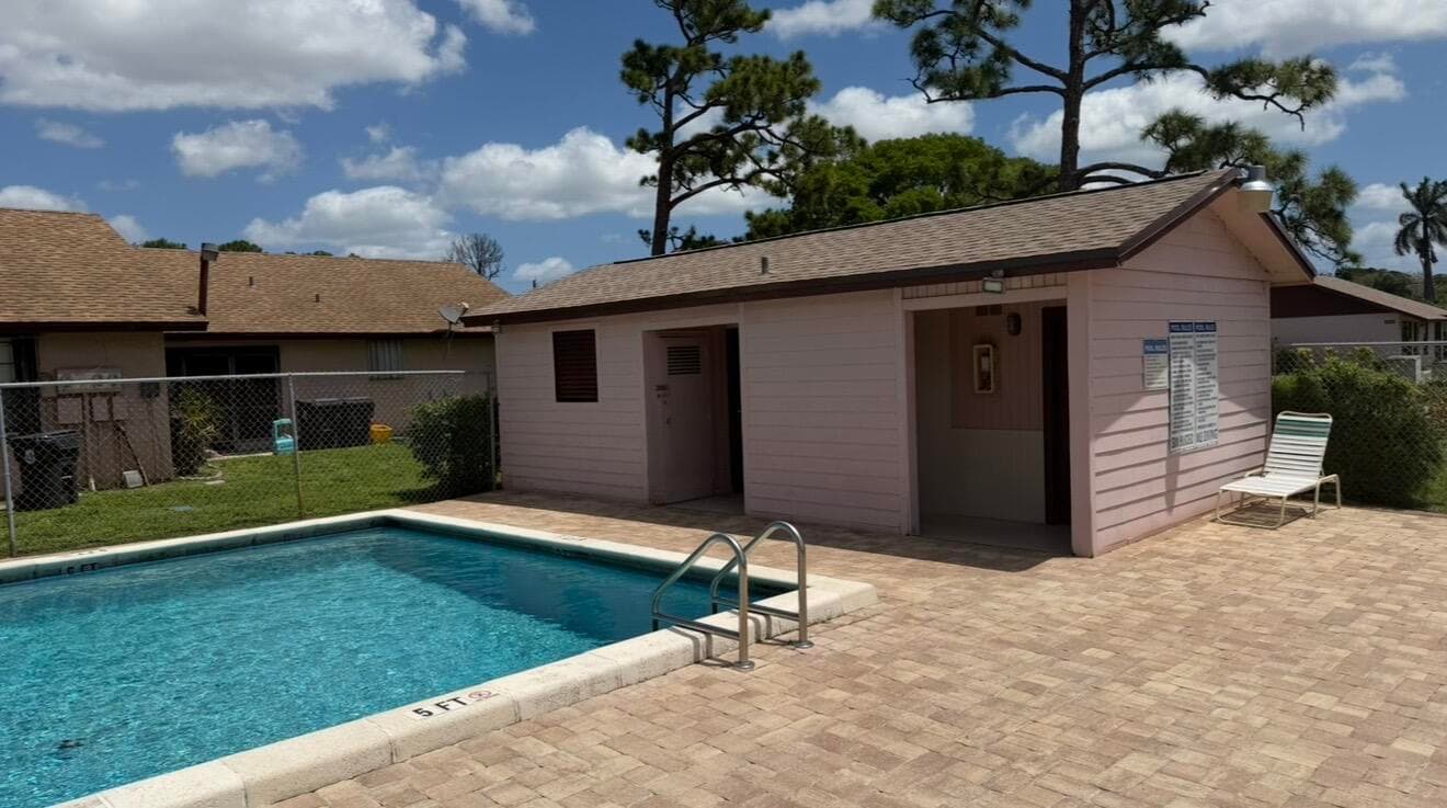 2730 Ida Way 16a, West Palm Beach, FL 33415 — photo 32 of 34
