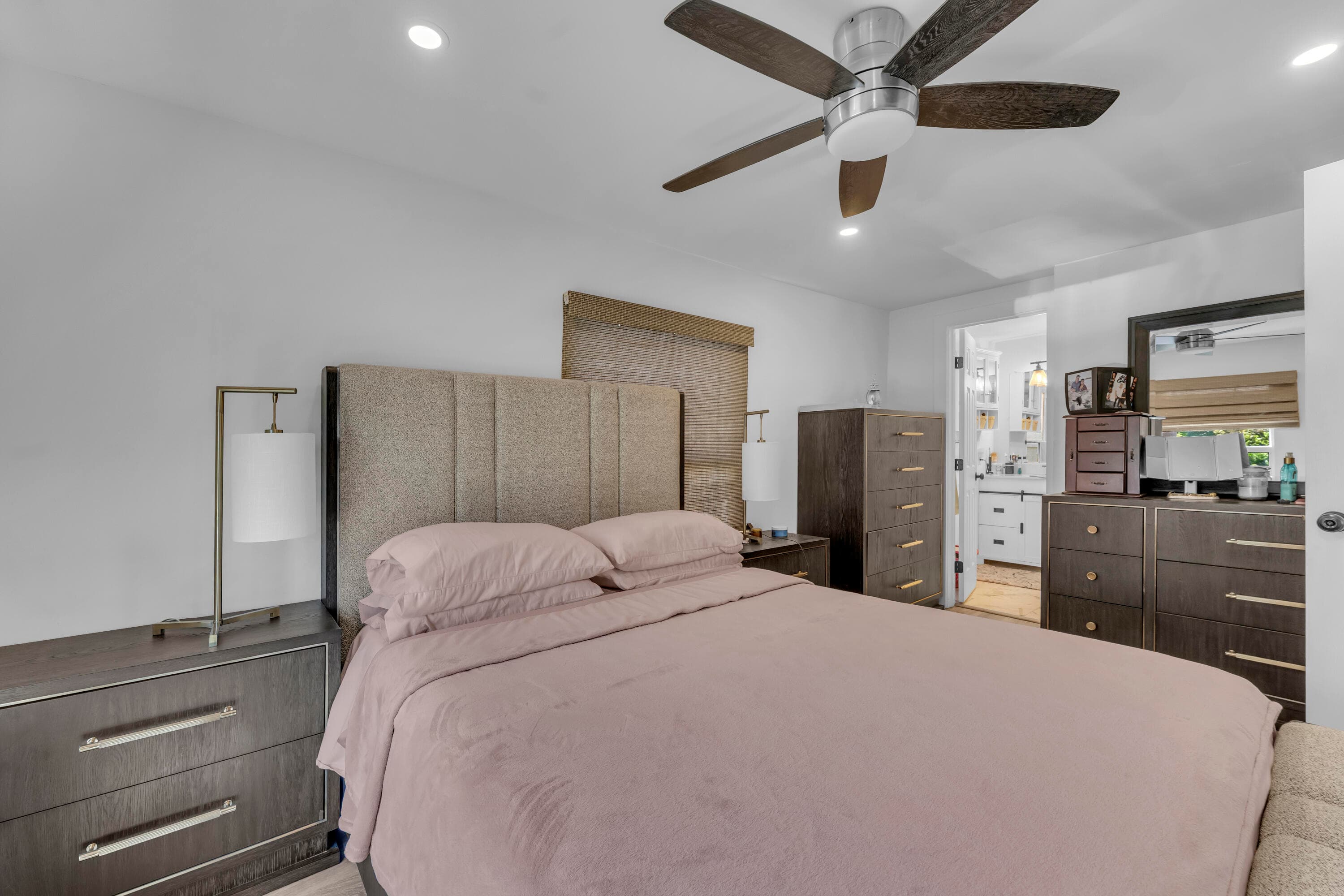 621 NW 15th Avenue, Pompano Beach, FL 33069 — photo 8 of 22