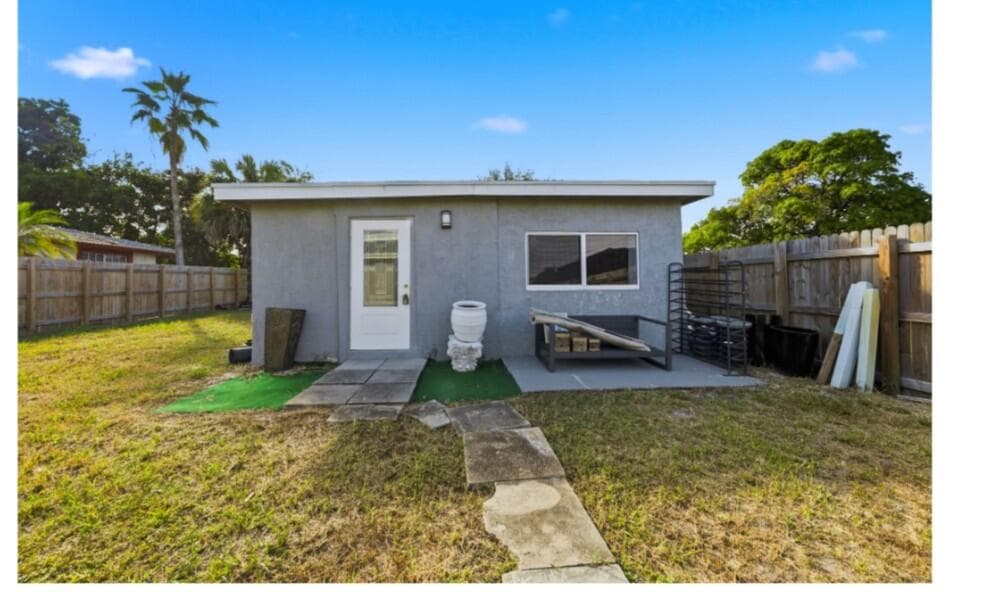 621 NW 15th Avenue, Pompano Beach, FL 33069 — photo 13 of 22