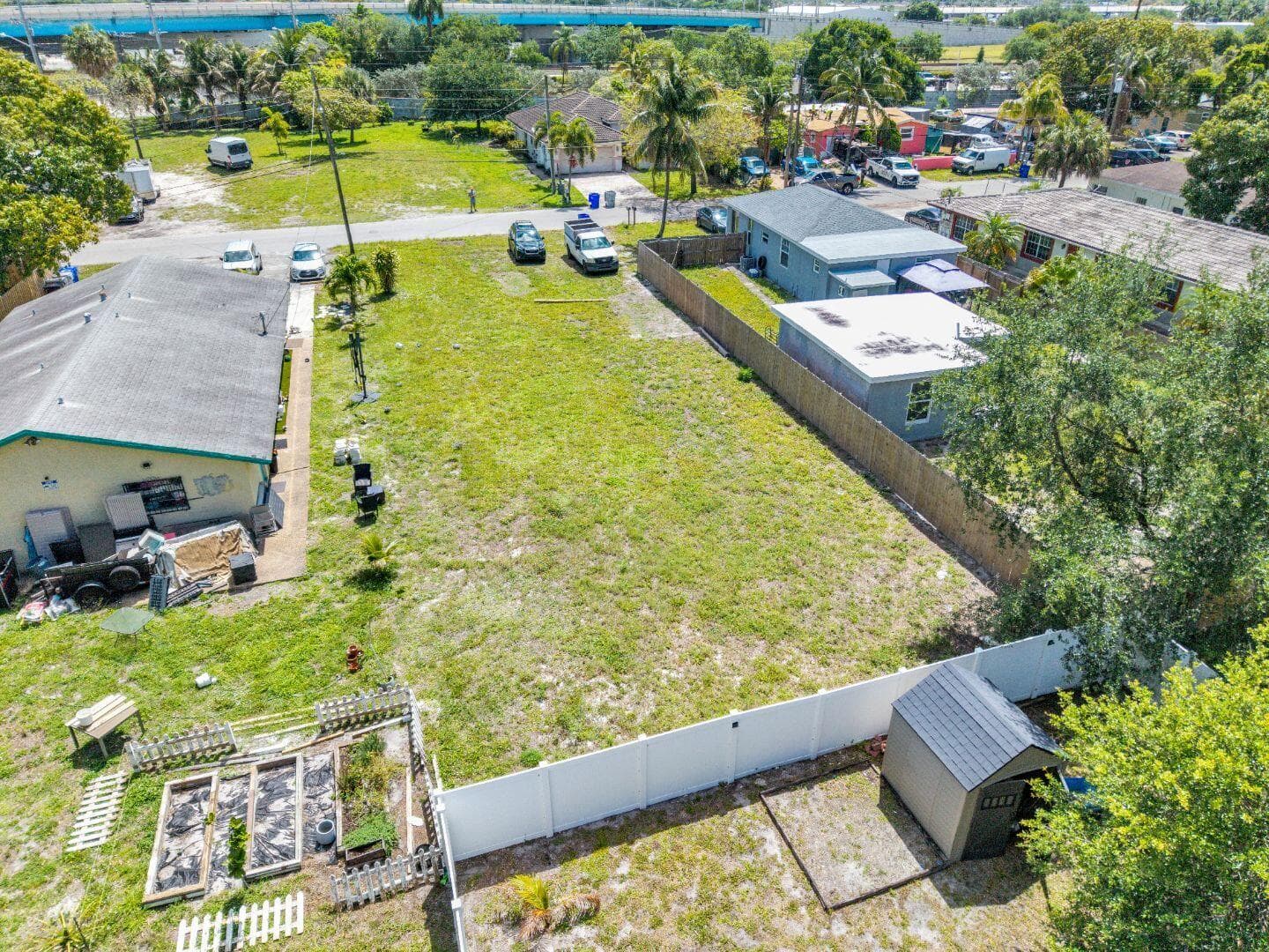 625 NW 15th Avenue, Pompano Beach, FL 33069 — photo 8 of 10