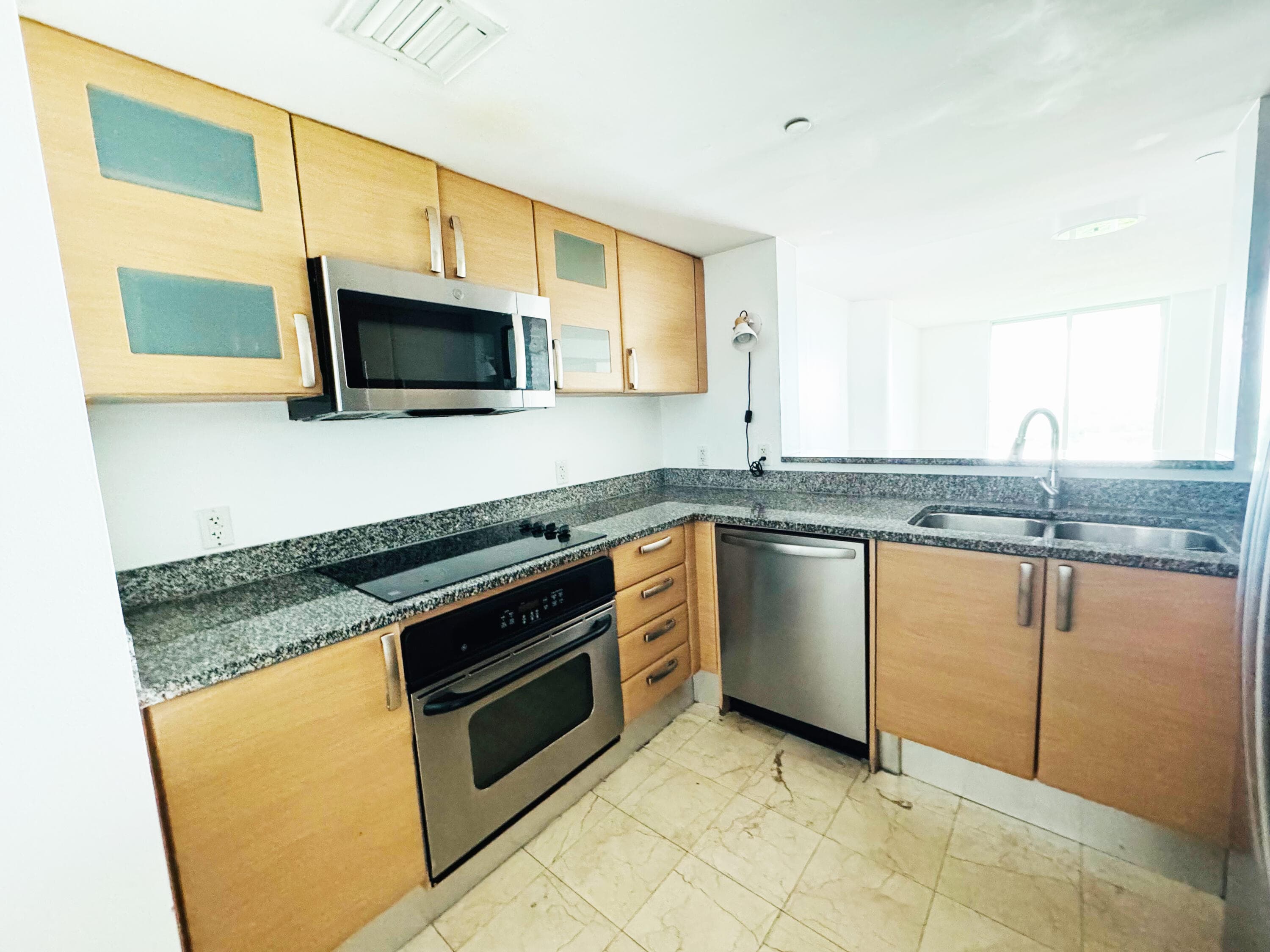 2101 Brickell Avenue 801, Miami, FL 33129 — photo 7 of 24