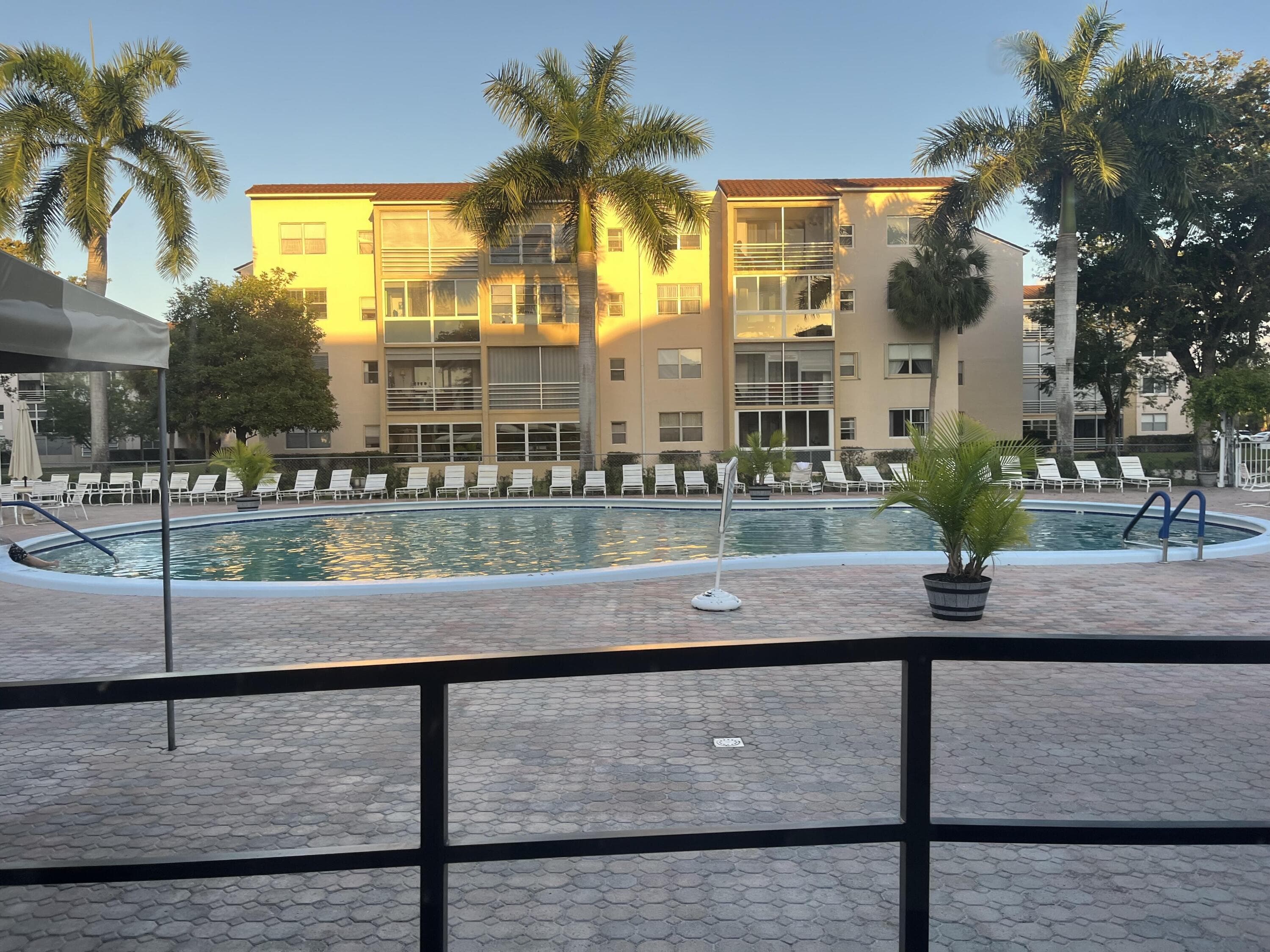 2871 Somerset Drive 414, Lauderdale Lakes, FL 33311 — photo 19 of 19