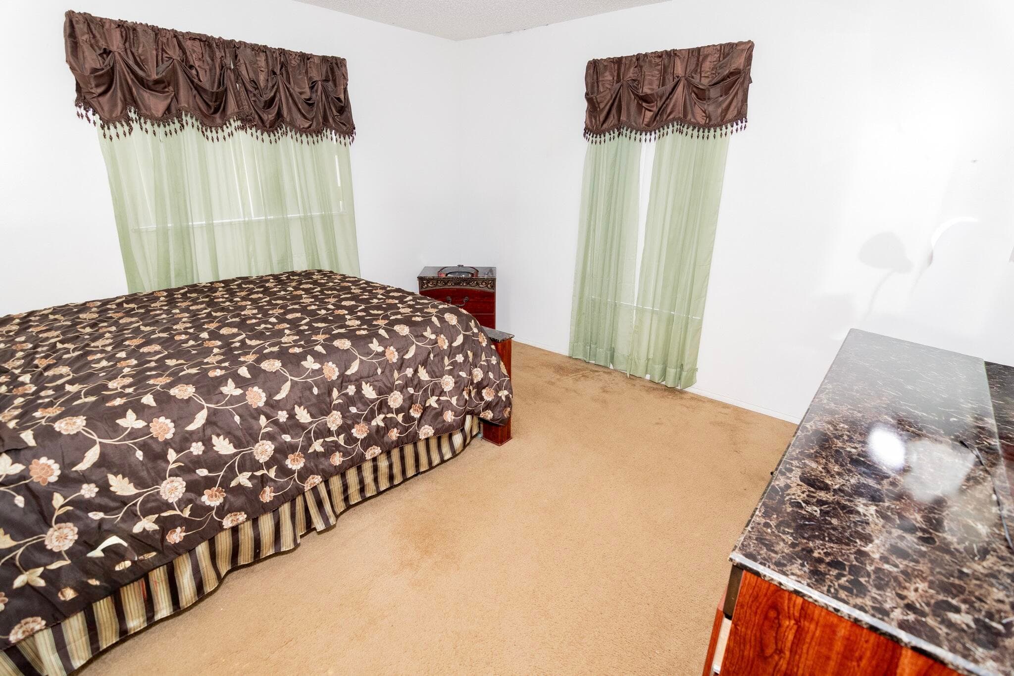 662 NW Bayshore Boulevard, Port St. Lucie, FL 34983 — photo 8 of 18