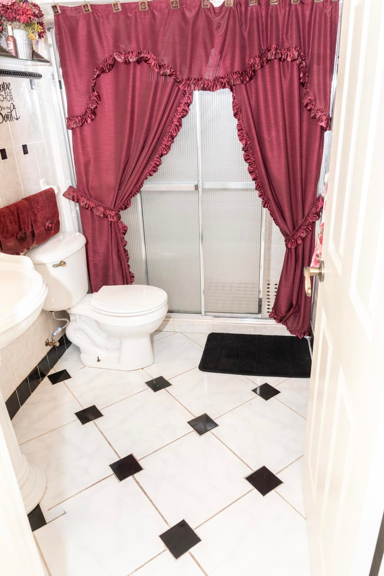 662 NW Bayshore Boulevard, Port St. Lucie, FL 34983 — photo 9 of 18
