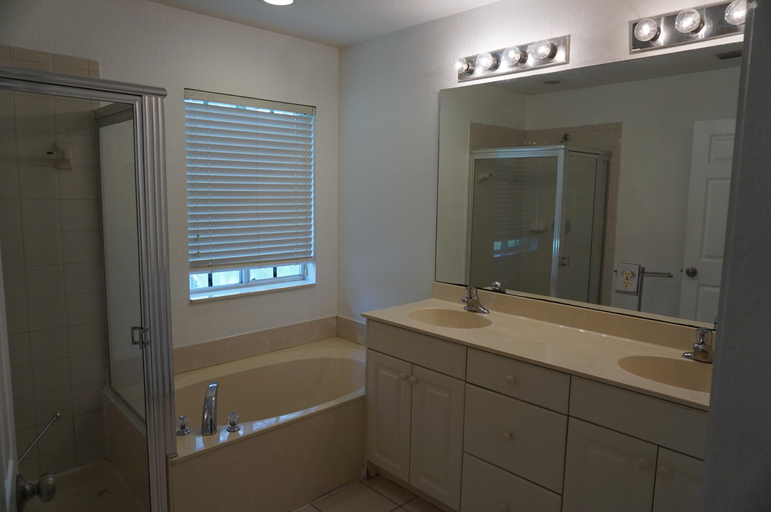 2030 Nassau Drive, West Palm Beach, FL 33404 — photo 7 of 28