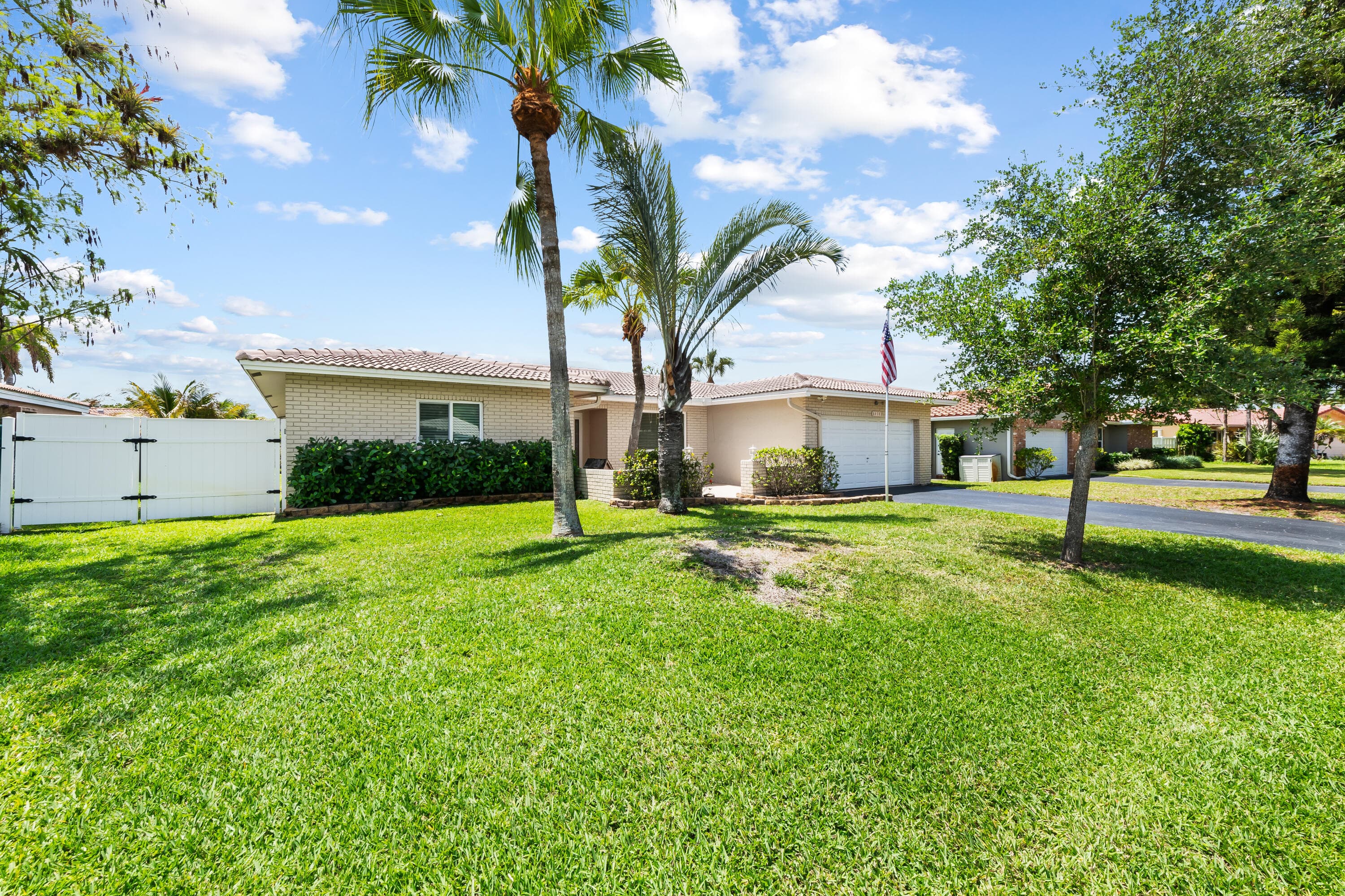 8478 NW 14th Court, Coral Springs, FL 33071 — photo 15 of 42