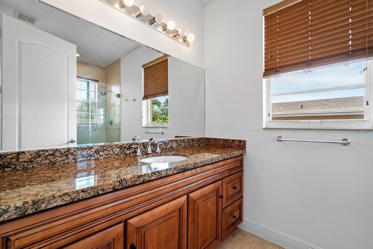 811 S Federal Highway 1, Lake Worth Beach, FL 33460 — photo 21 of 33