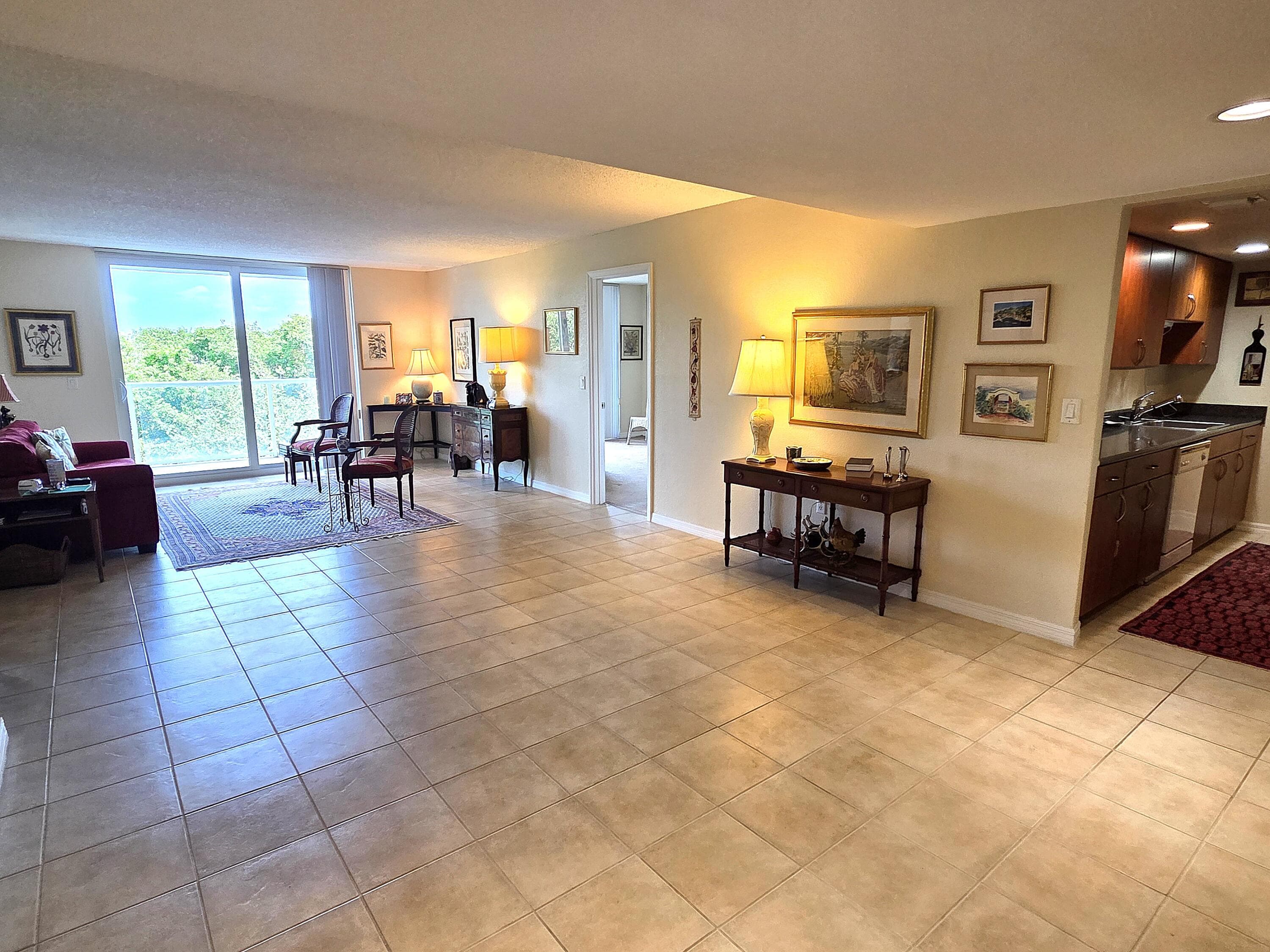 2560 S Ocean Boulevard 416, Palm Beach, FL 33480 — photo 12 of 37