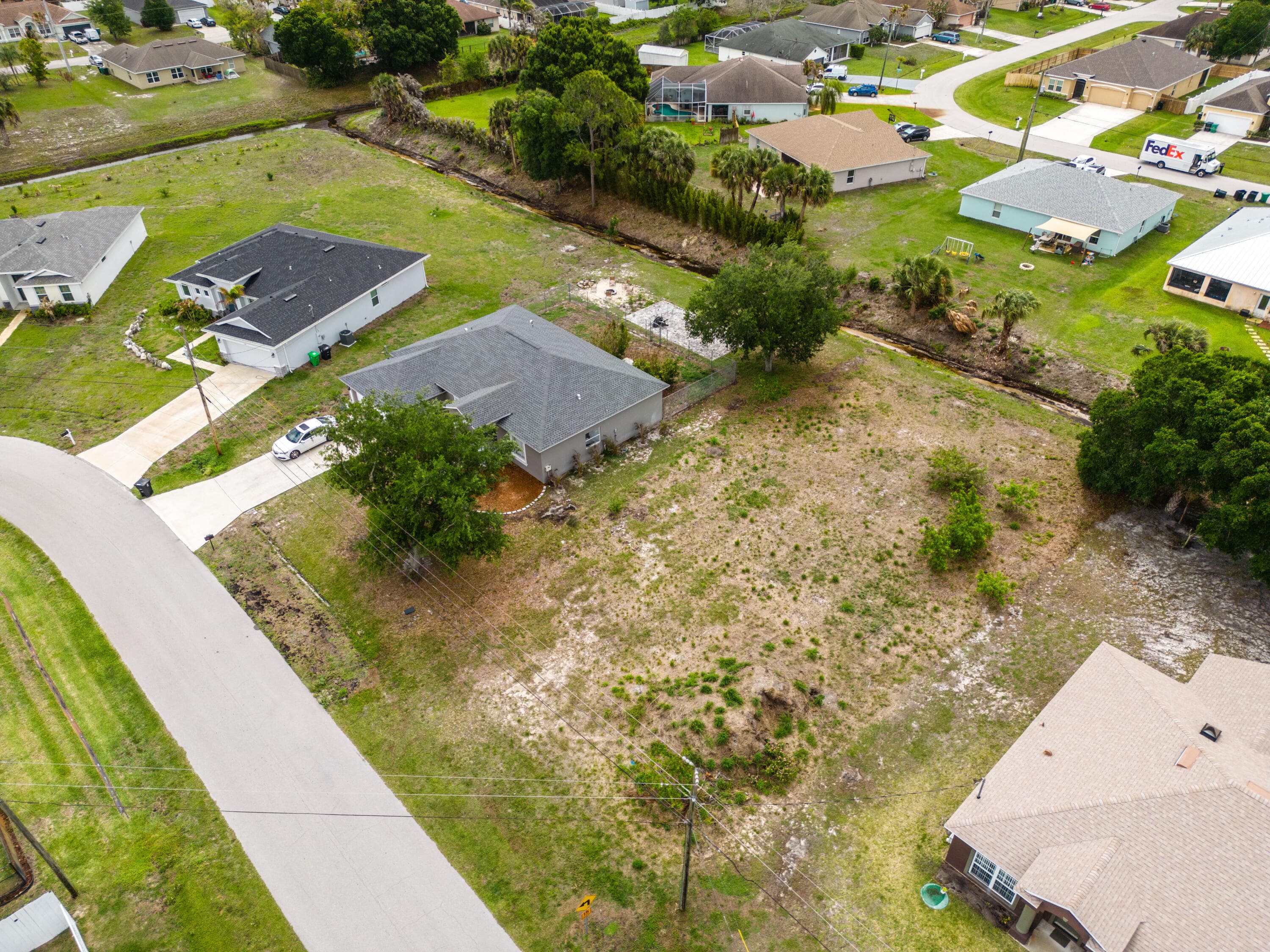 1110 SW Hunnicut Avenue, Port St. Lucie, FL 34953 — photo 5 of 9