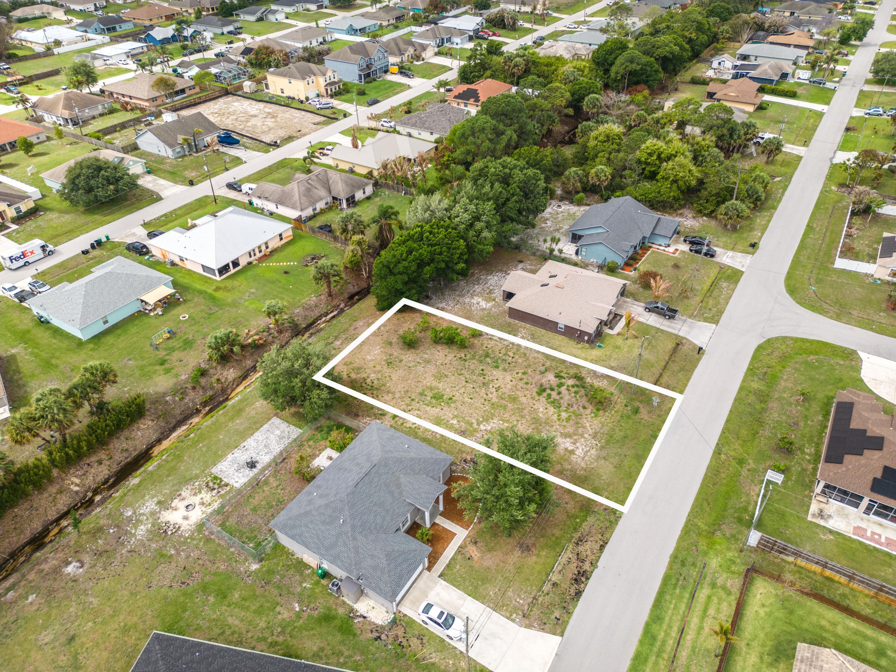 1110 SW Hunnicut Avenue, Port St. Lucie, FL 34953 — photo 6 of 9