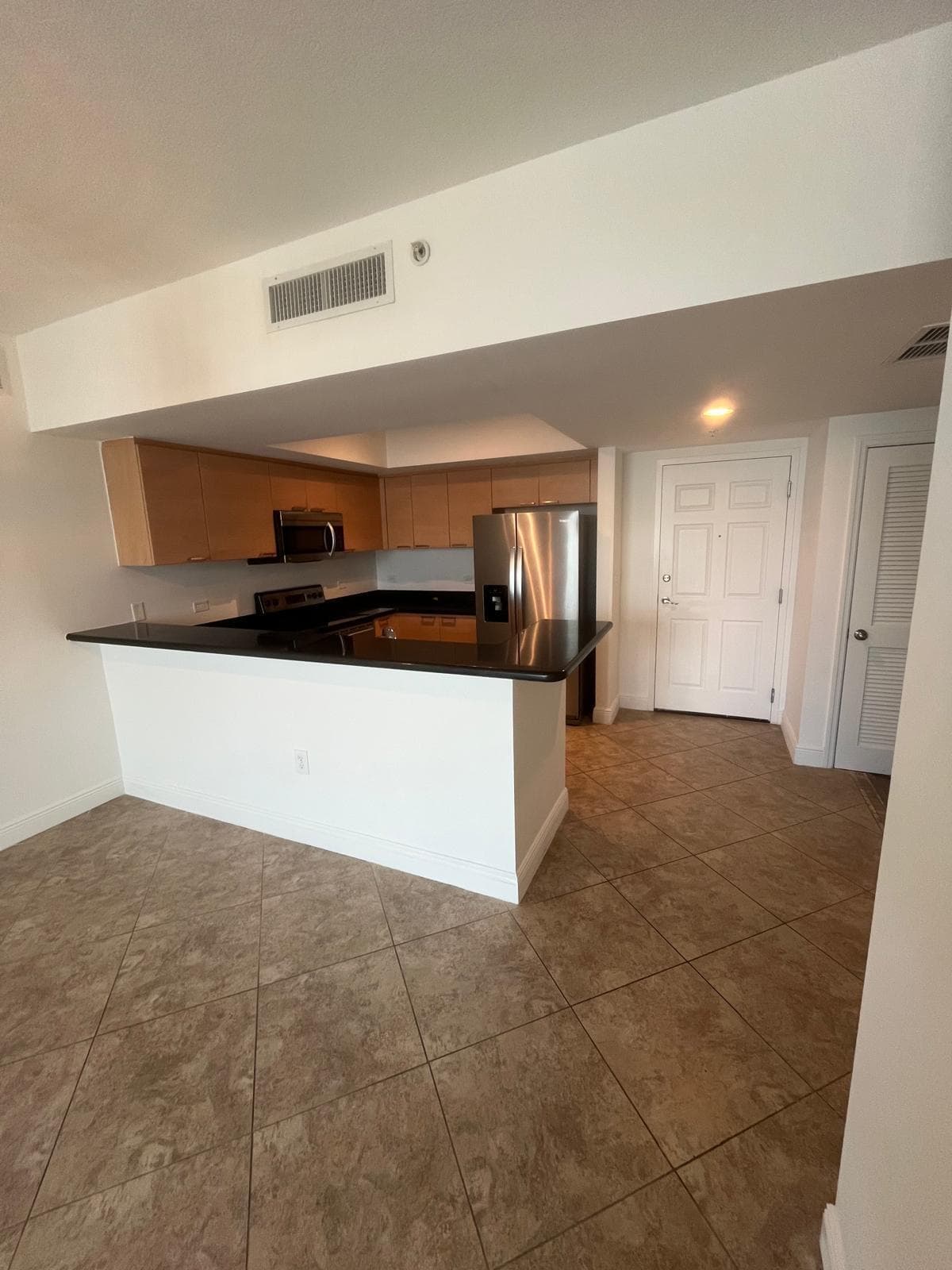 140 S Dixie Highway 525, Hollywood, FL 33020 — photo 1 of 15