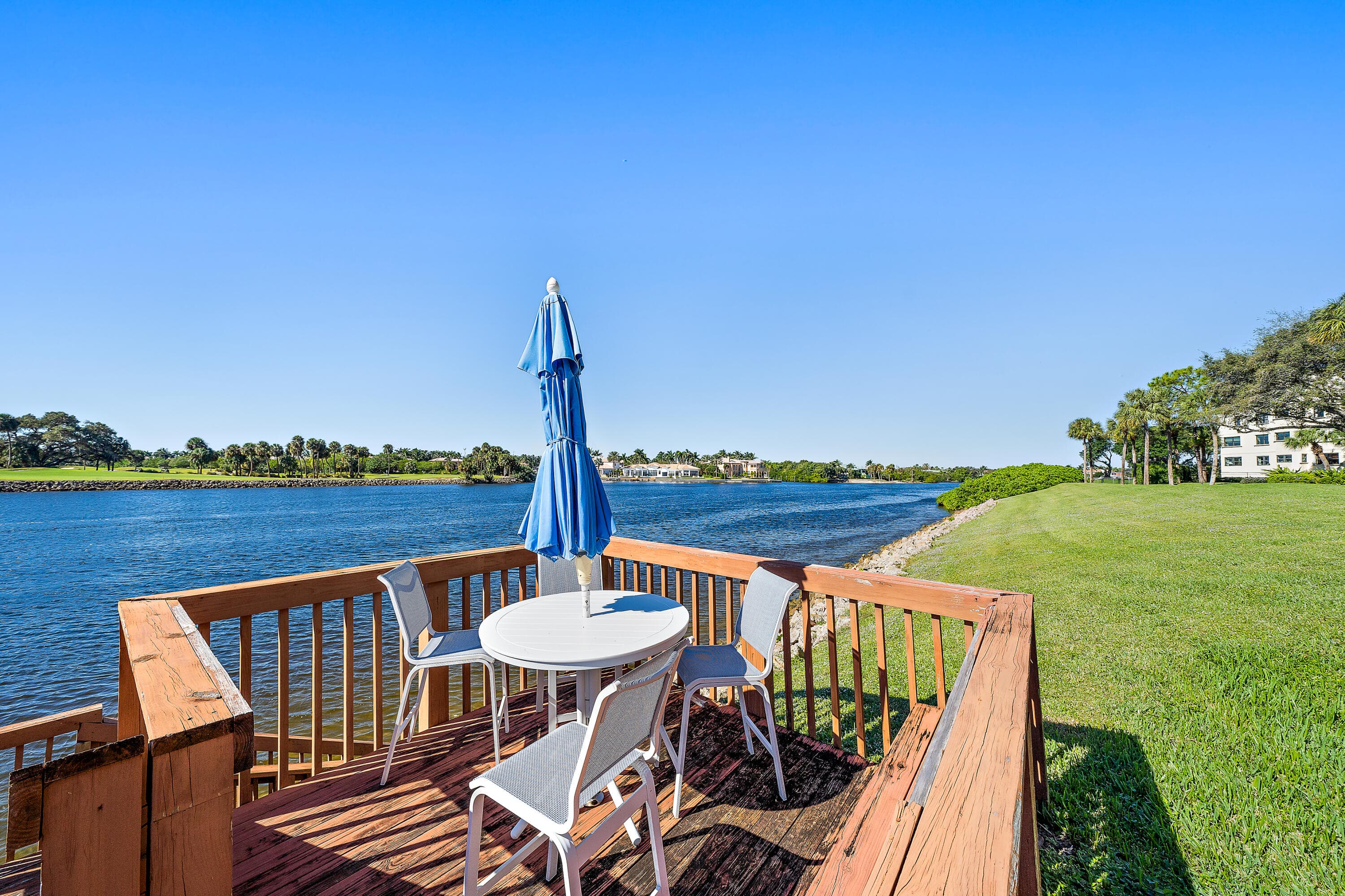 356 Golfview Road 903, North Palm Beach, FL 33408 — photo 43 of 85