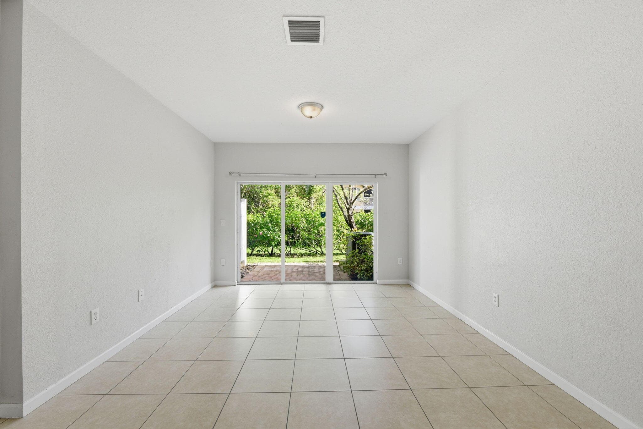 2423 NW 31st Court, Oakland Park, FL 33309 — photo 11 of 39