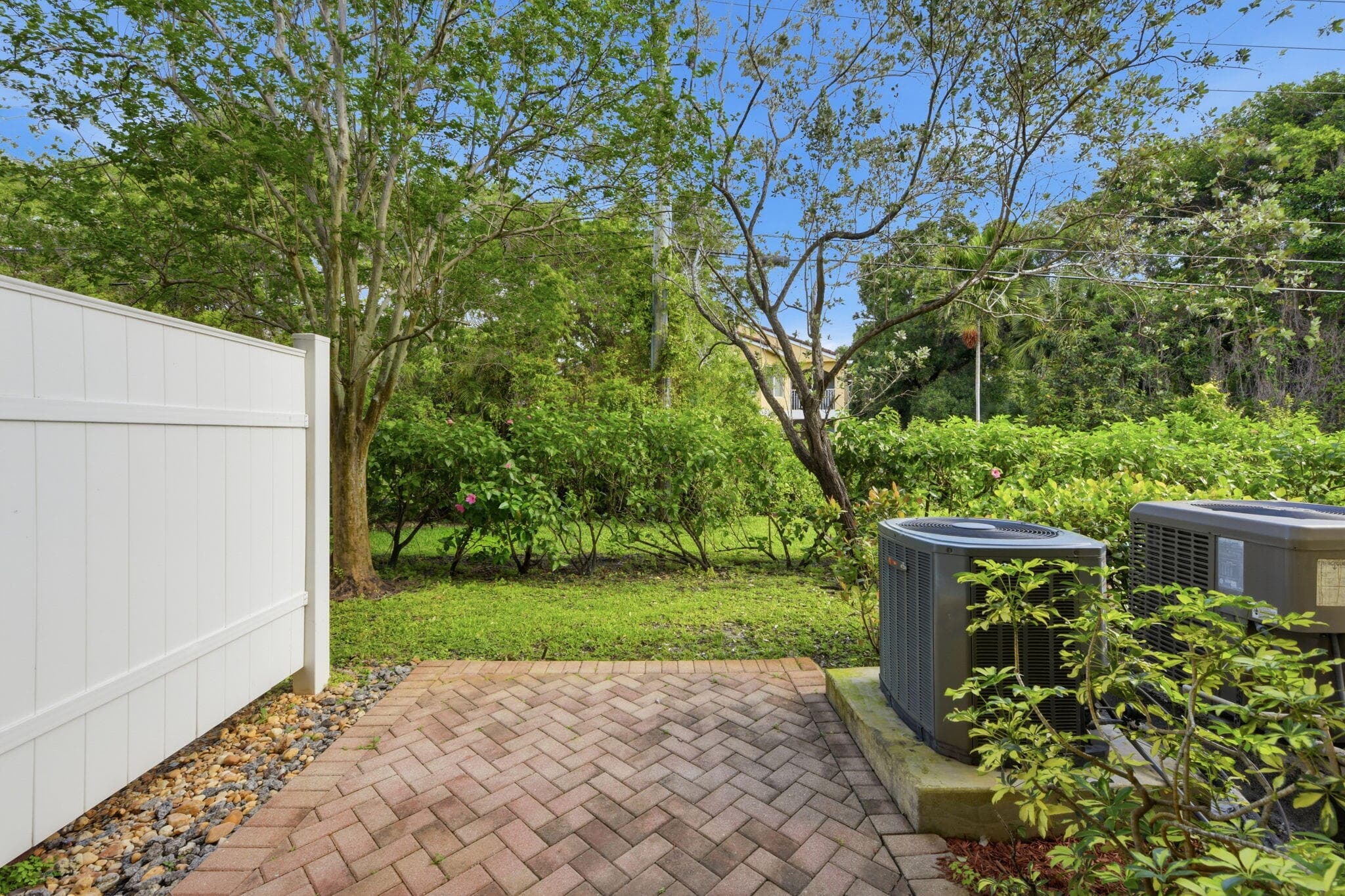 2423 NW 31st Court, Oakland Park, FL 33309 — photo 34 of 39