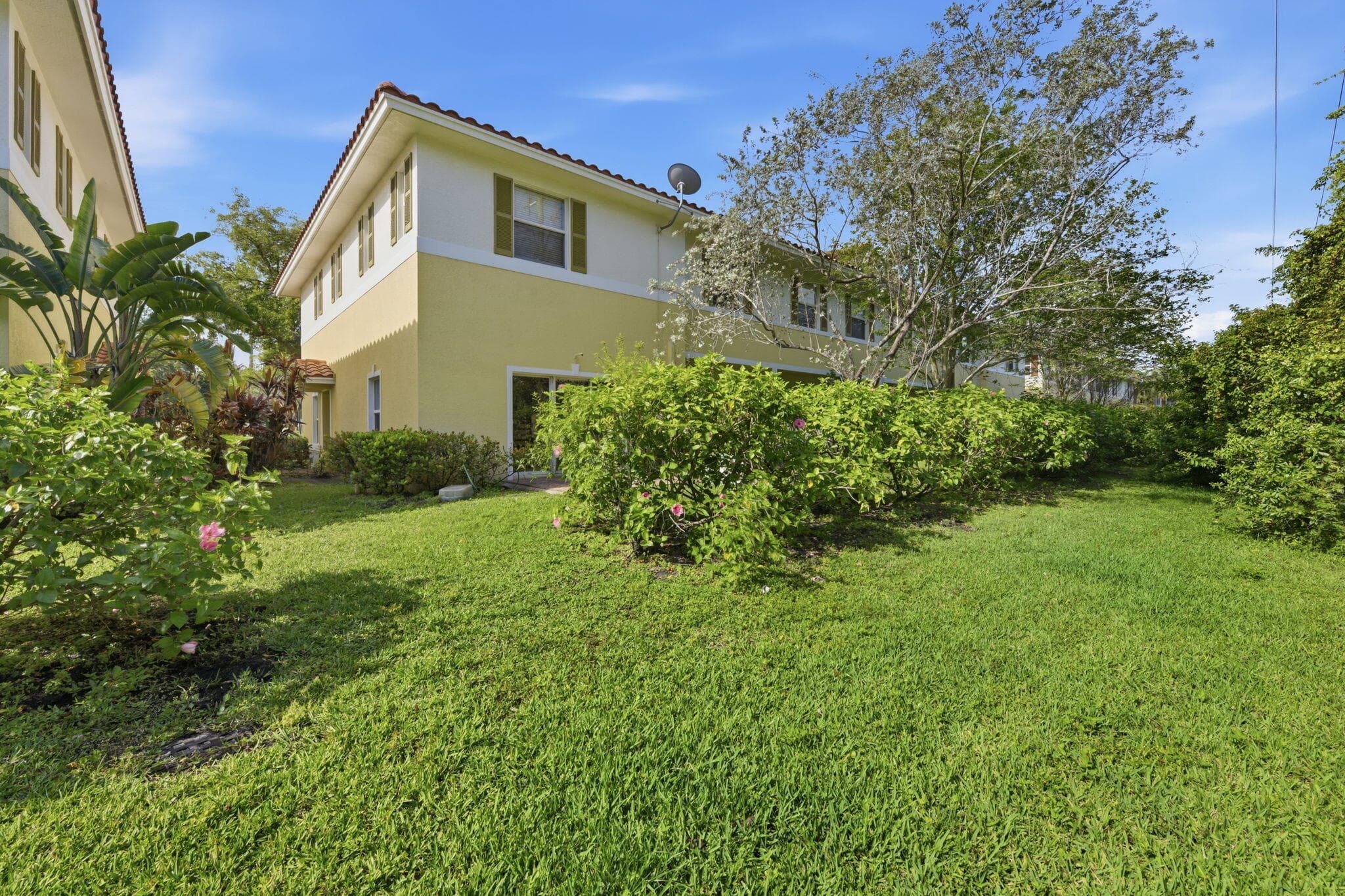 2423 NW 31st Court, Oakland Park, FL 33309 — photo 37 of 39