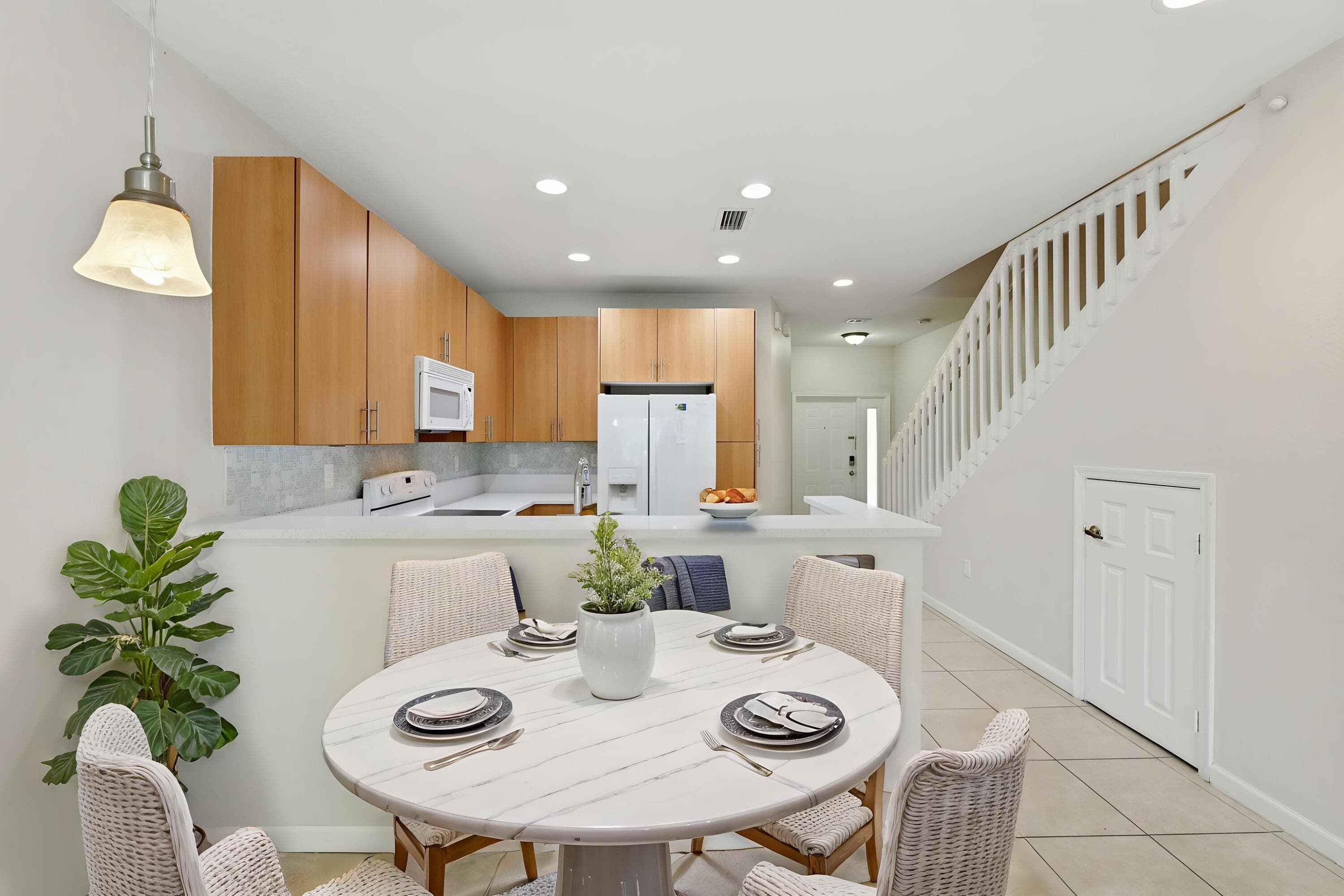 2423 NW 31st Court, Oakland Park, FL 33309 — photo 5 of 39