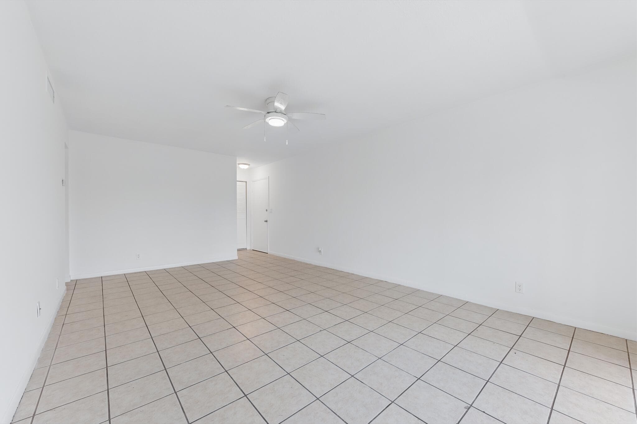 126 Sparrow Drive 10b, Royal Palm Beach, FL 33411 — photo 9 of 35