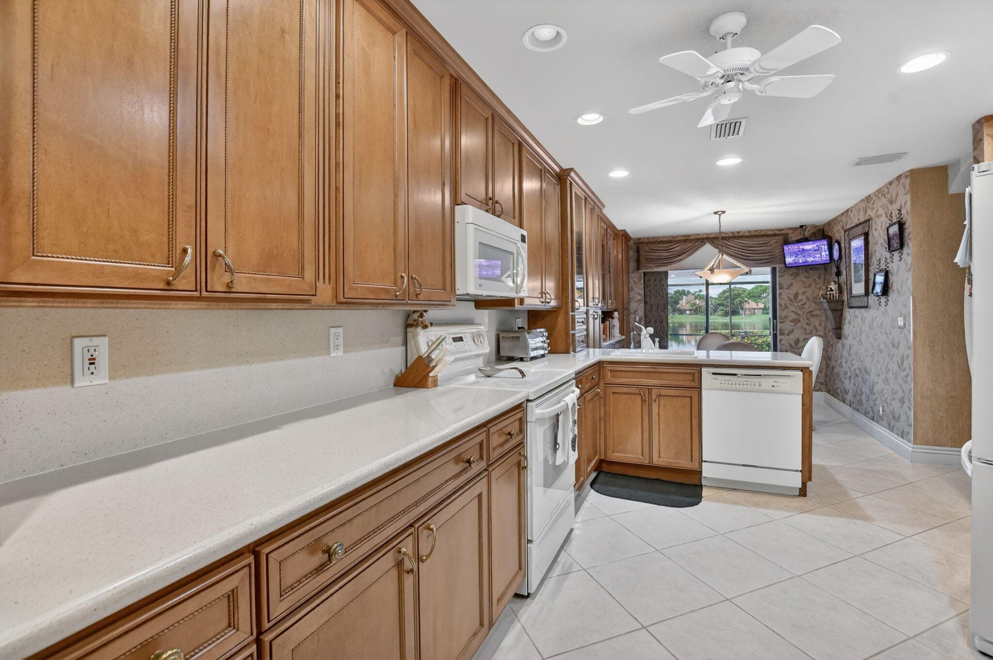 22582 Meridiana Drive, Boca Raton, FL 33433 — photo 13 of 60
