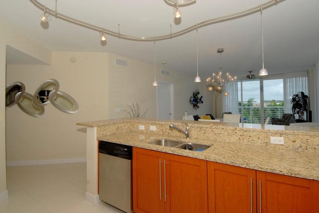 2821 N Ocean Boulevard 401s, Fort Lauderdale, FL 33308 — photo 8 of 31