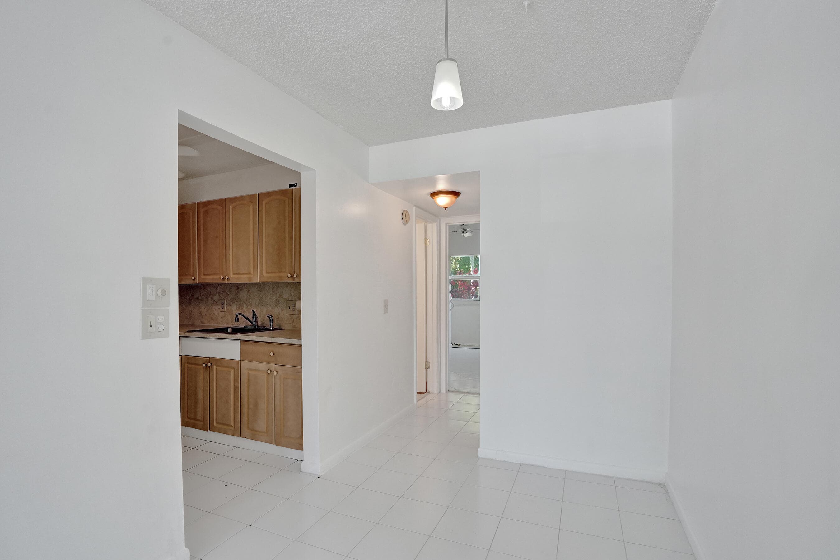 392 Durham Circle M, Deerfield Beach, FL 33442 — photo 8 of 17