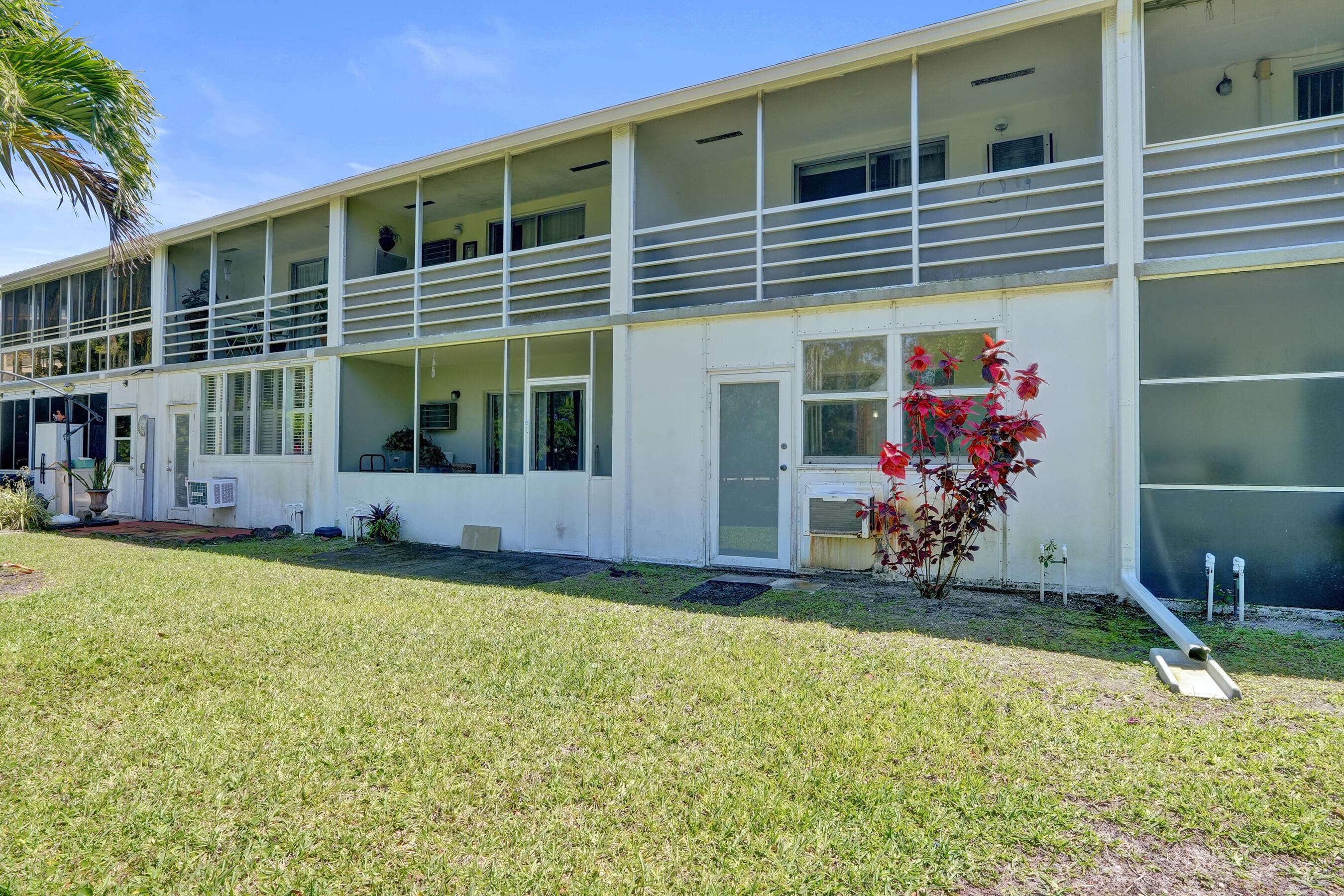 392 Durham Circle M, Deerfield Beach, FL 33442 — photo 15 of 17