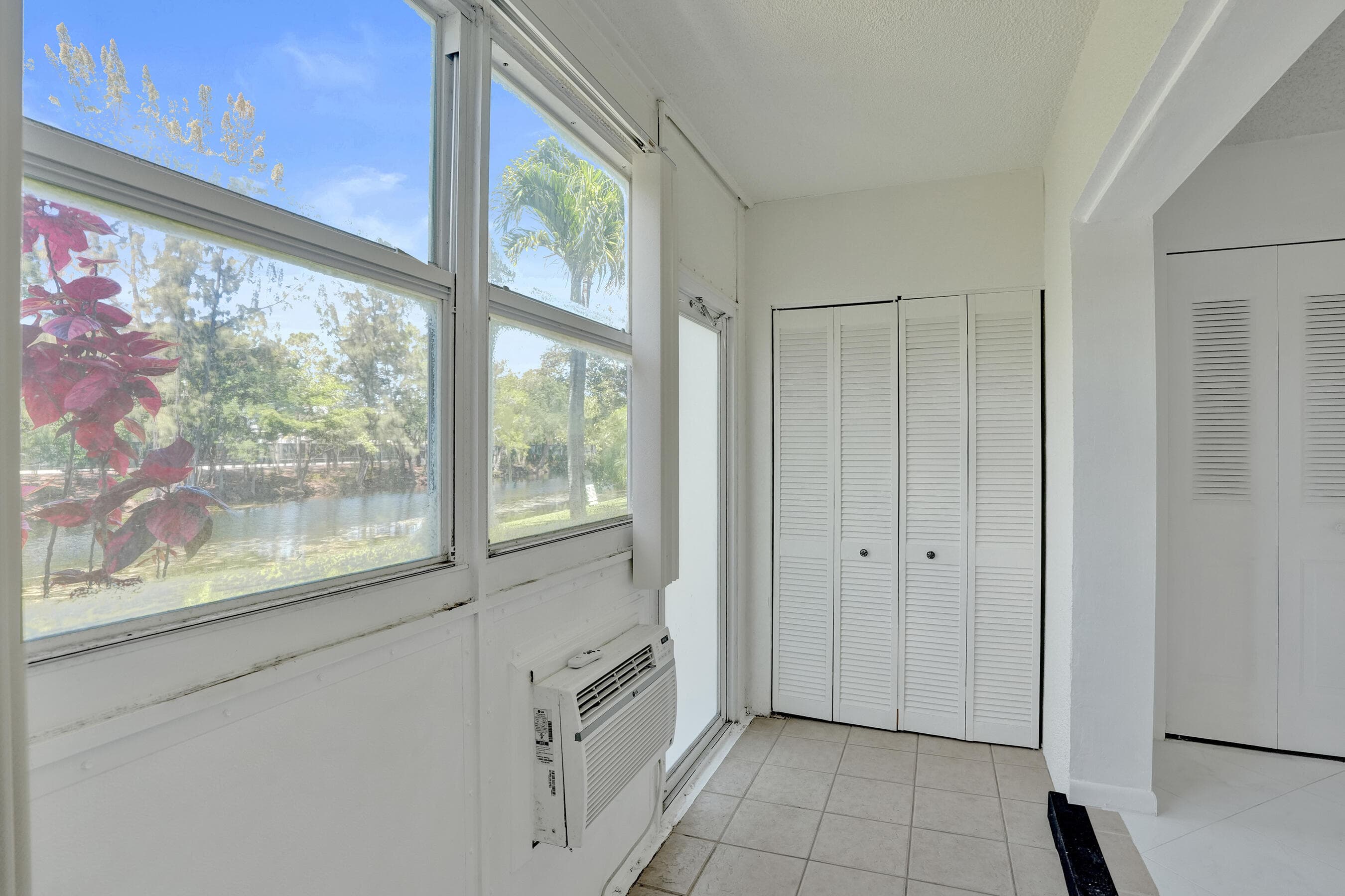 392 Durham Circle M, Deerfield Beach, FL 33442 — photo 14 of 17