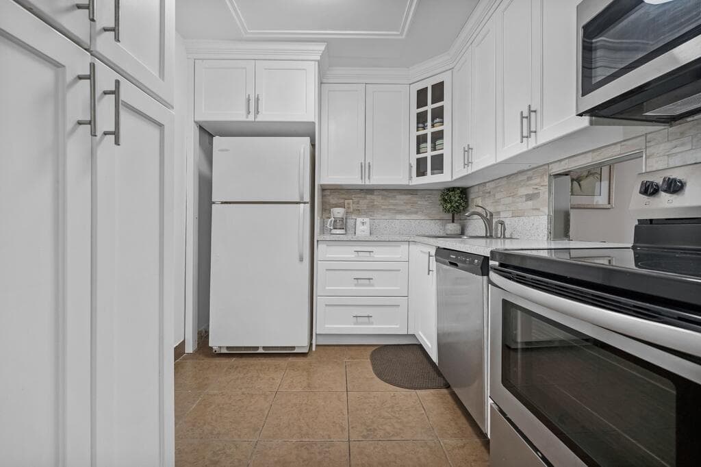 8280 SW 24th Street 7210, North Lauderdale, FL 33068 — photo 3 of 31
